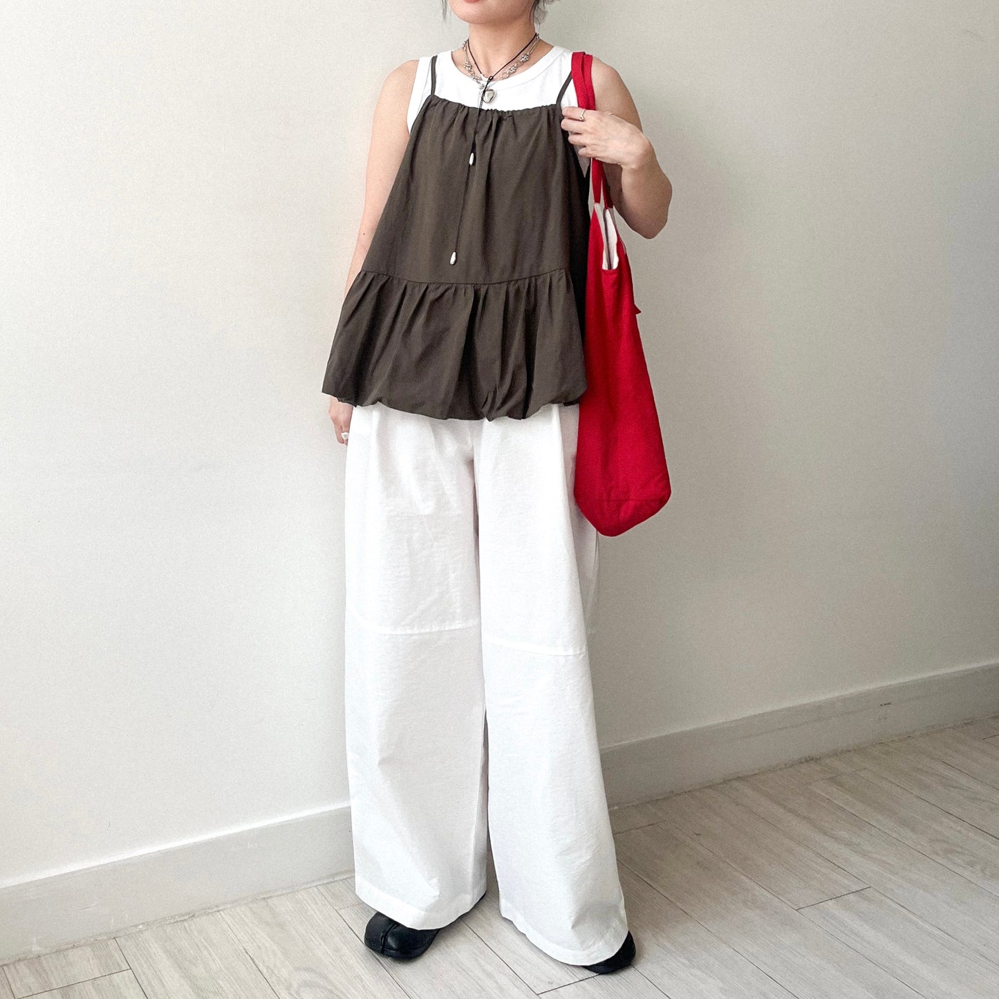 TP636- 斜Cut Balloon Vest | Brown