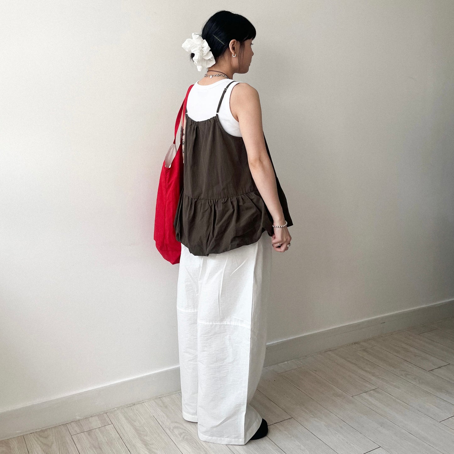 TP636- 斜Cut Balloon Vest | Brown