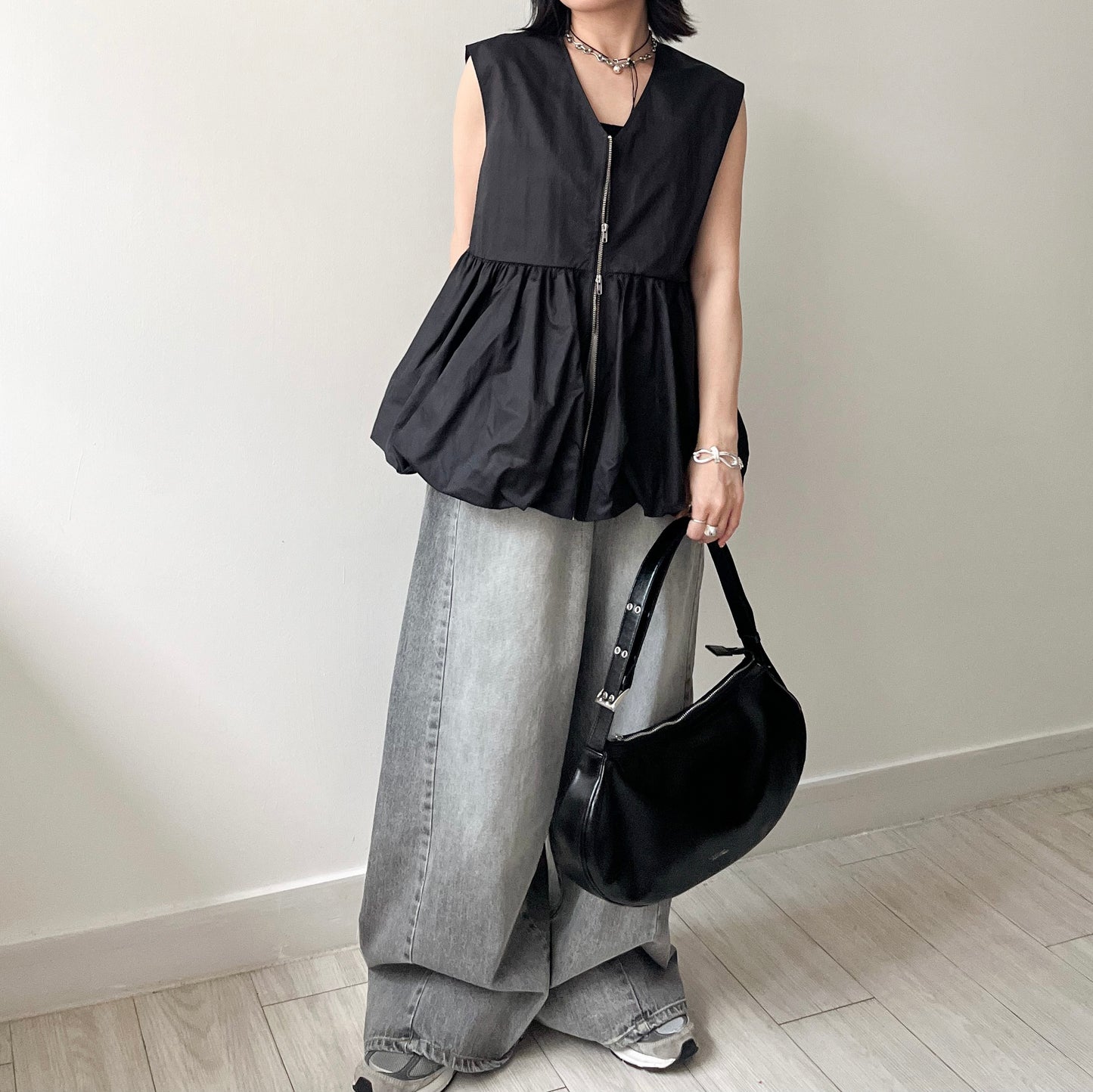 TP489- Double Zip Taffeta Vest | Ivory | Black