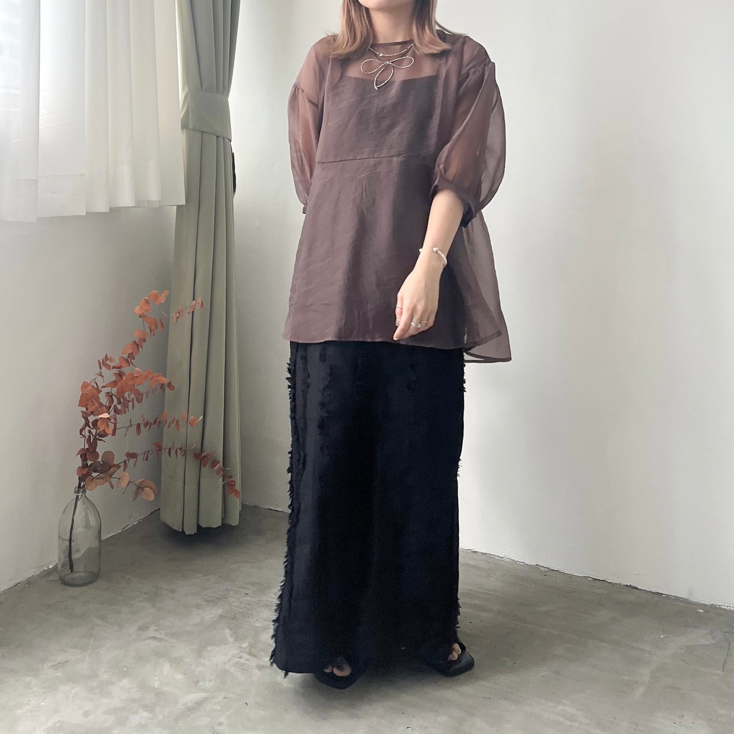 TP191- Bubble Sleeve Top | Ivory | Brown