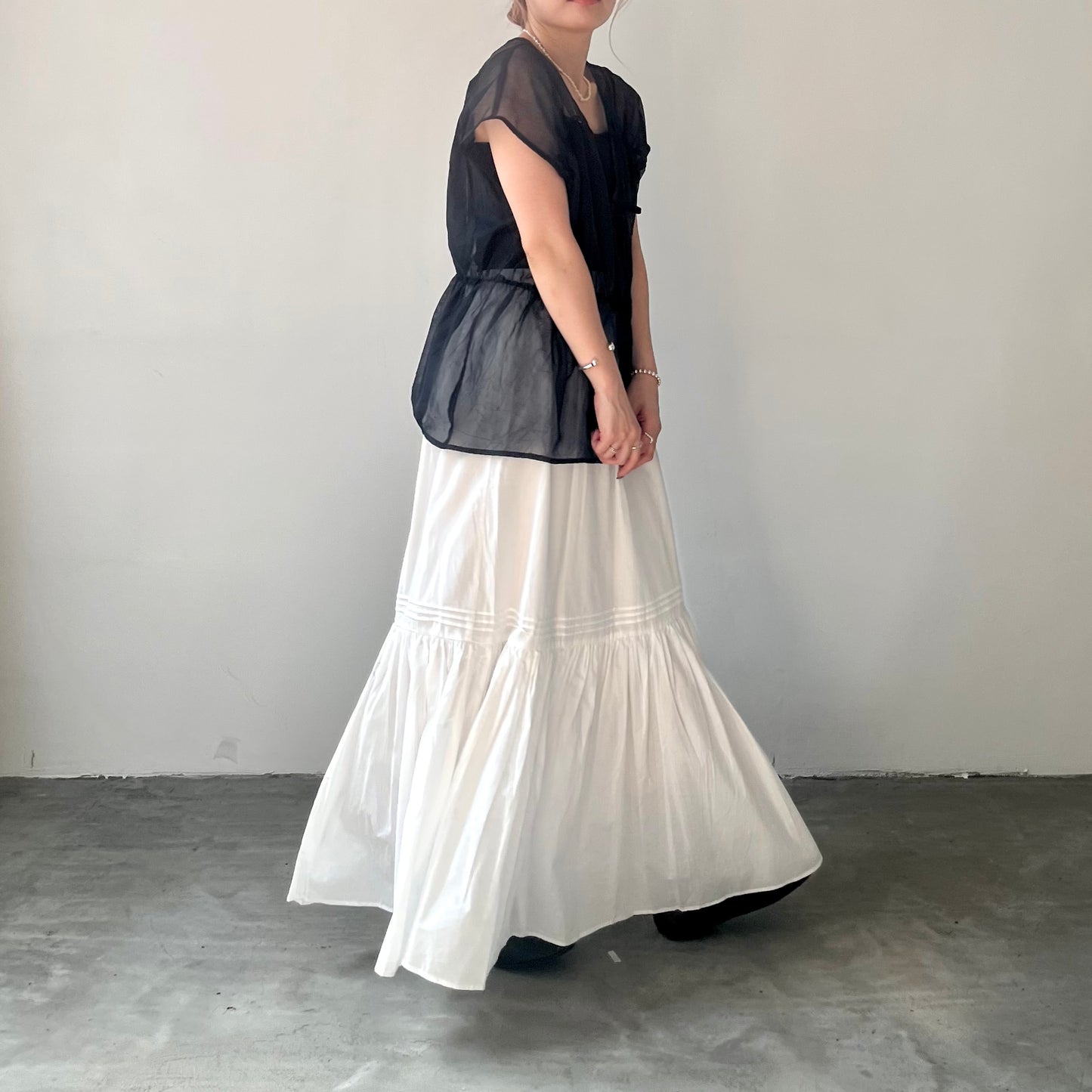 SK31- Cotton Flare Skirt | White | Black