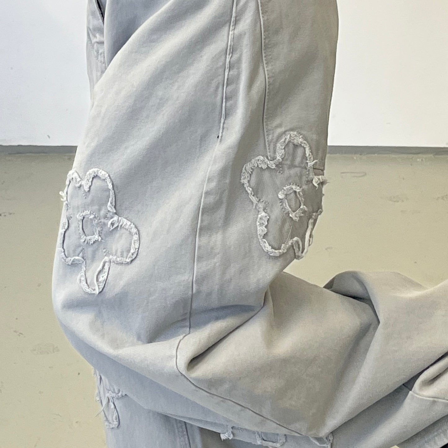 Special offer !! PT96- 錐形花花褲 | Light Grey ( S / M )
