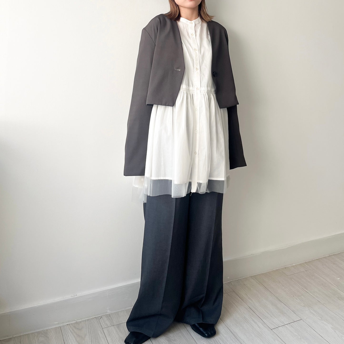 JK20- Collarless Short Jacket | Grey | Black