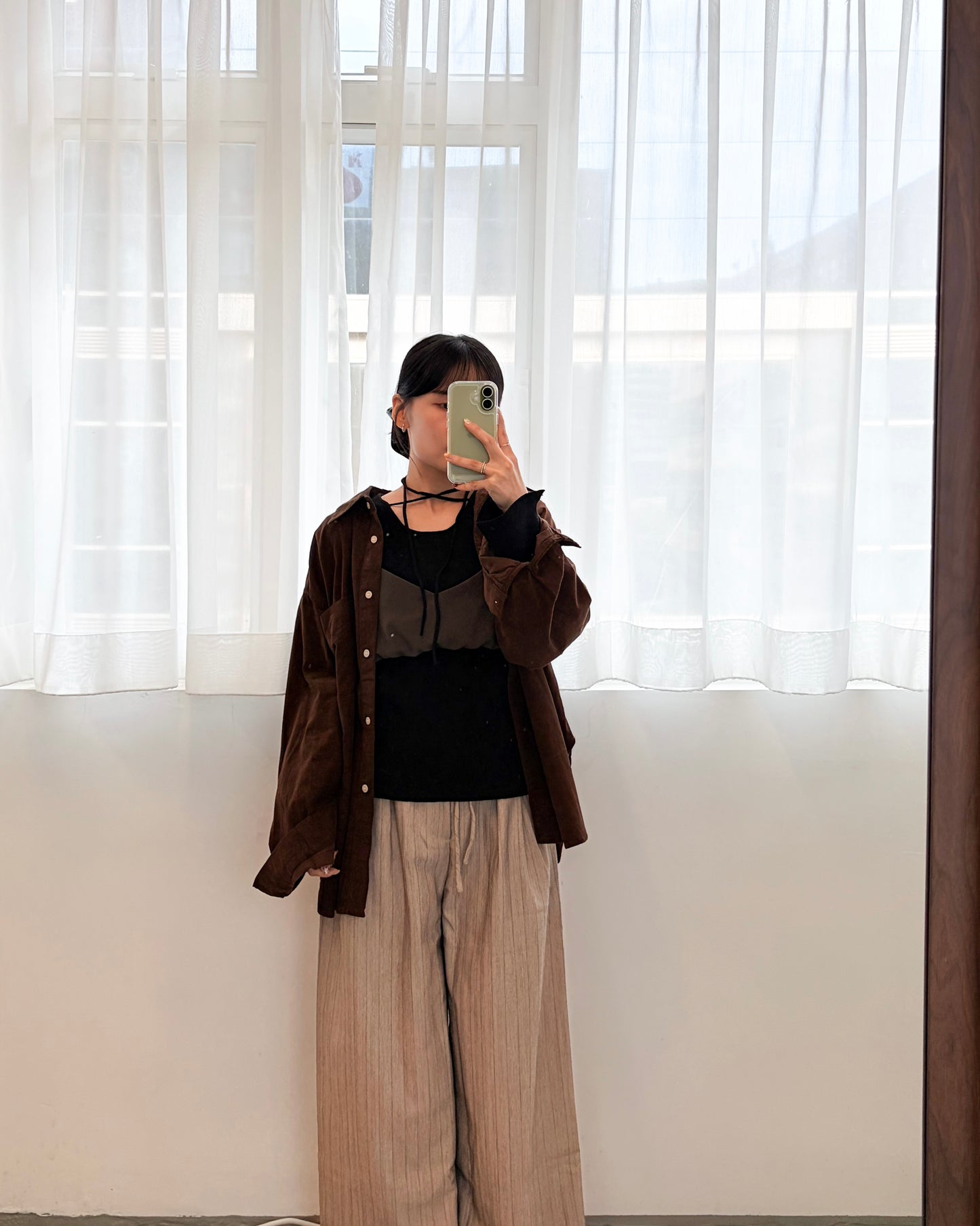 TP696- 三色薄燈芯絨恤衫 | Ivory | Light Green | Brown