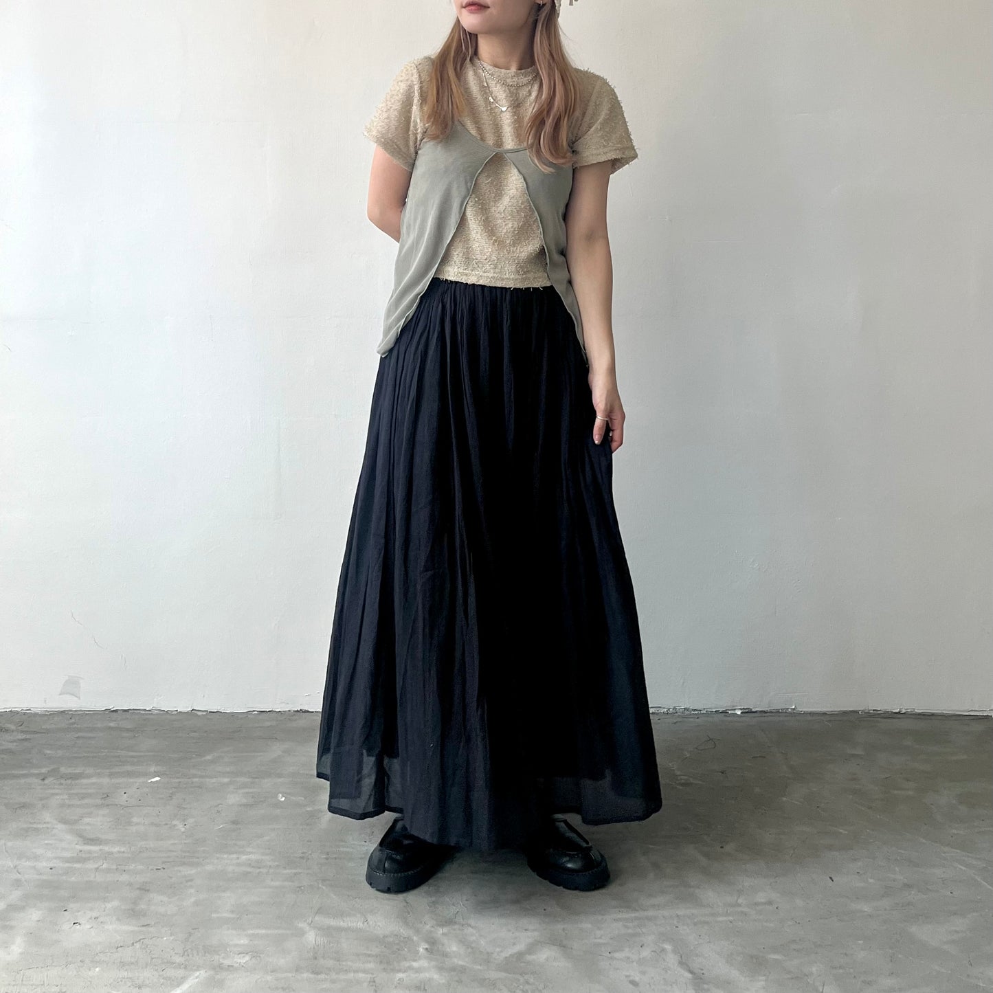 TP165- Outer Vest | White | Khaki | Black