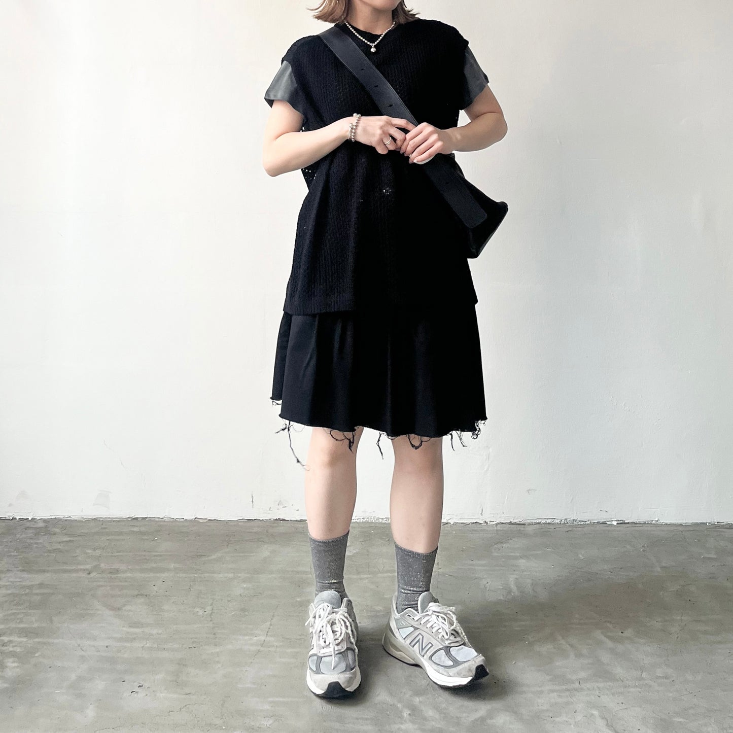 SK70- Ripped Hem Soso Short Skirt | White | Beige | Black ( S / M )