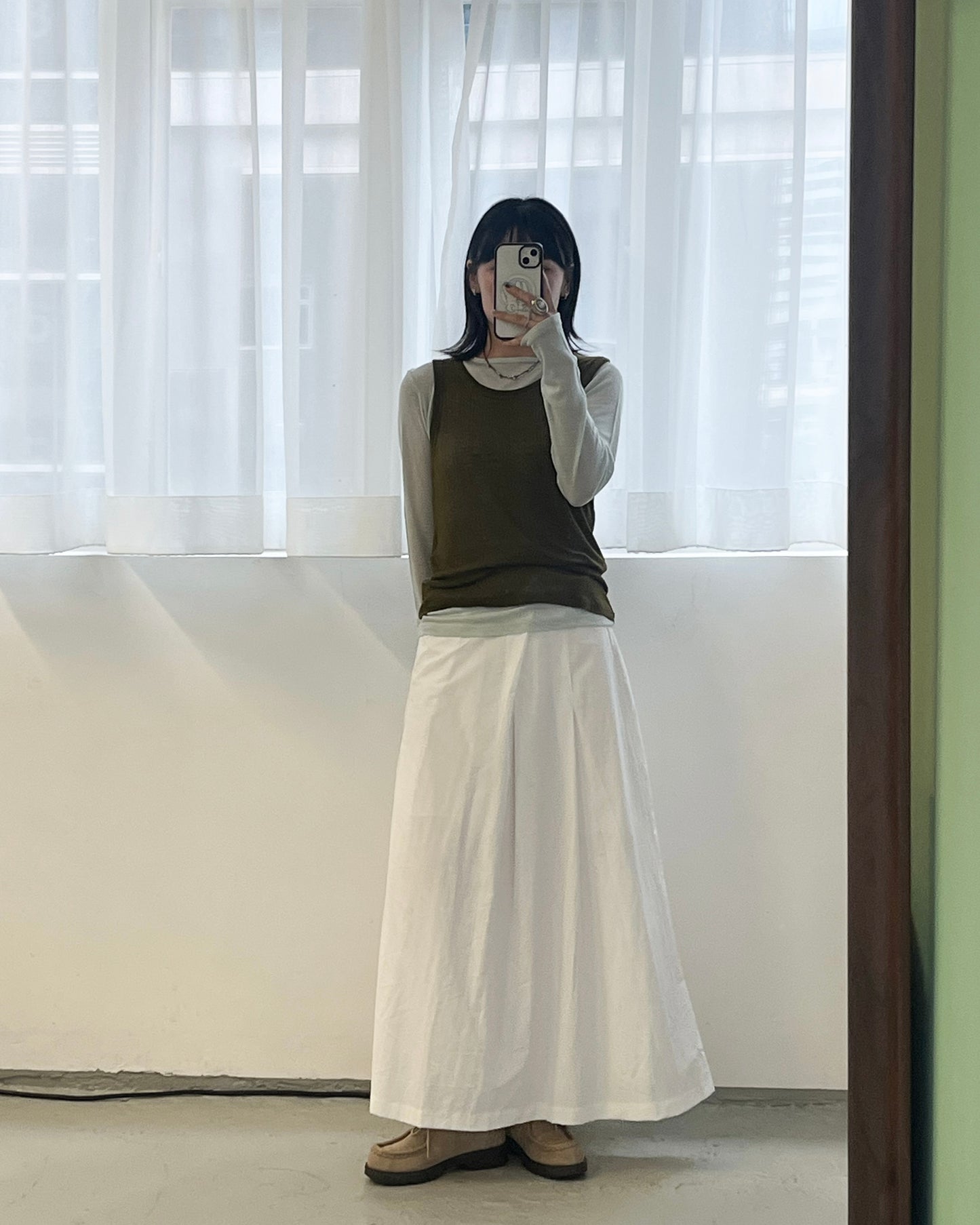 SK128- Cutting Basic Skirt | White | Black ( S / M )