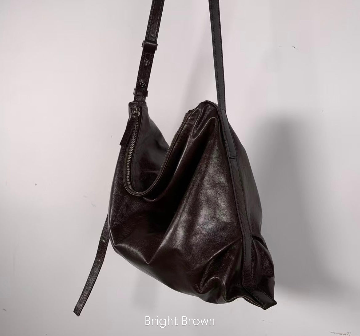 BG42- 2 way hand bag (羊皮)
