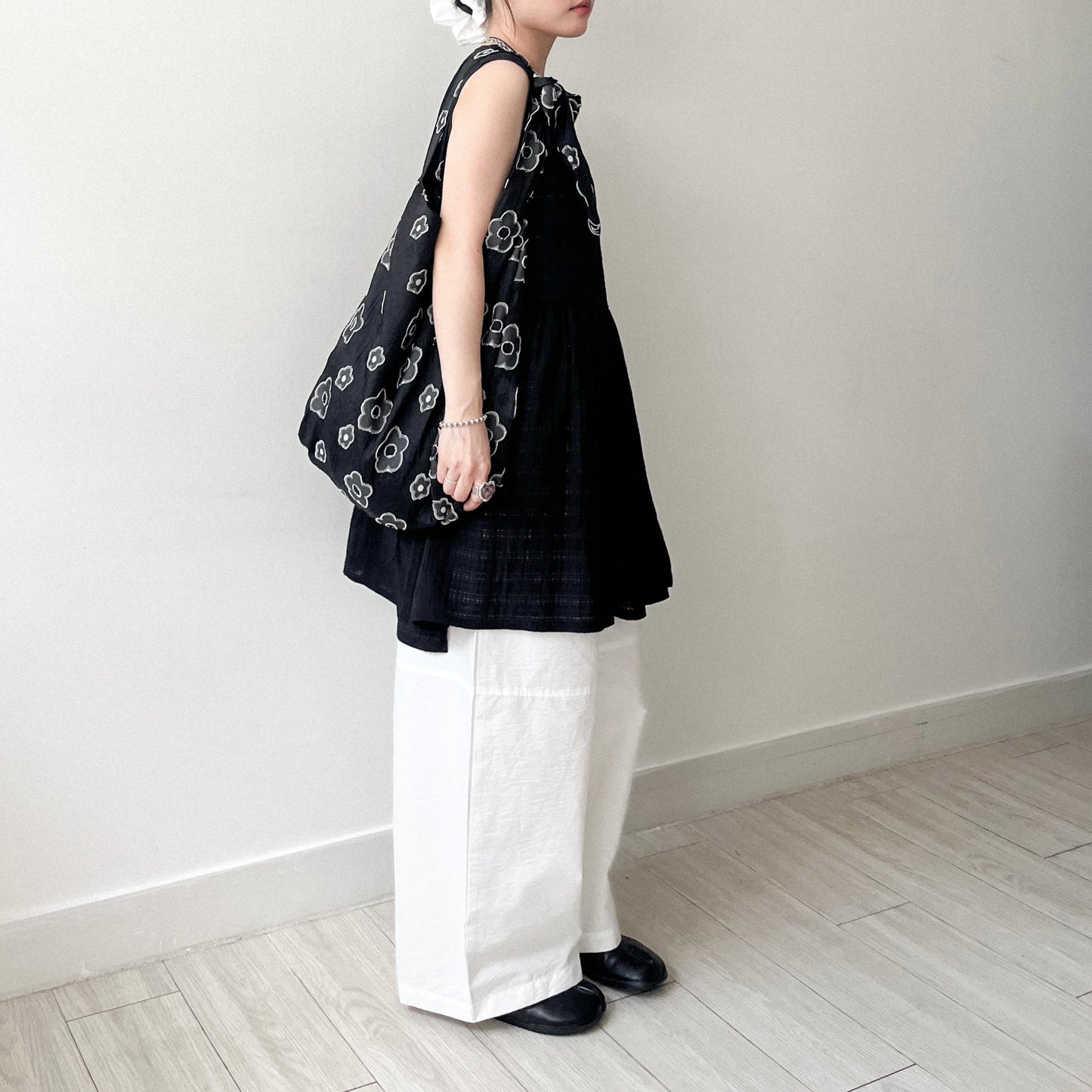 BG44- Fafa Tote Bag | Black