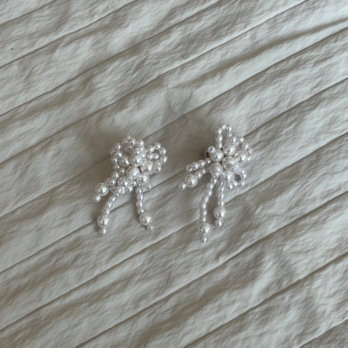AC65- Firework Pearls Earring