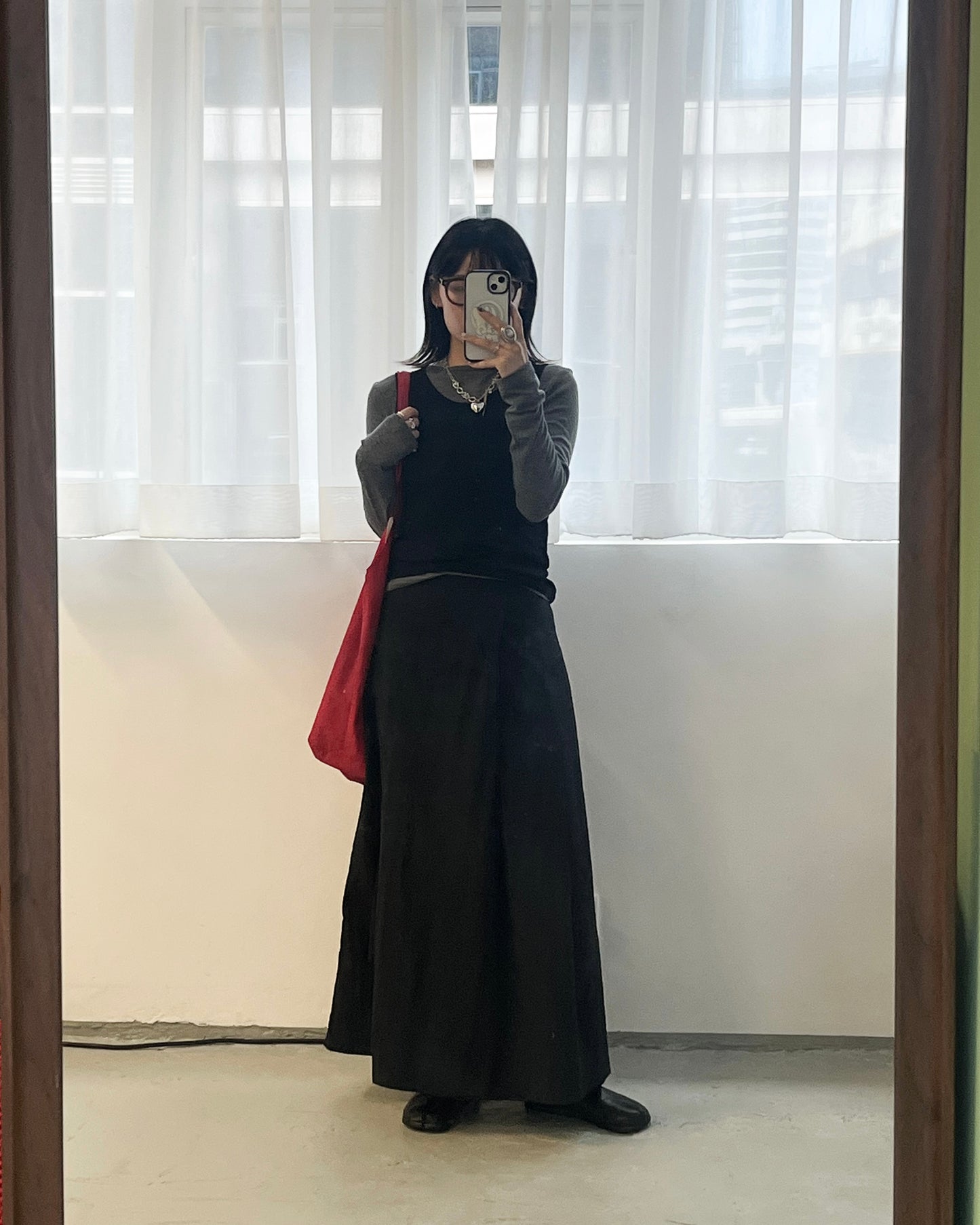 SK128- Cutting Basic Skirt | White | Black ( S / M )
