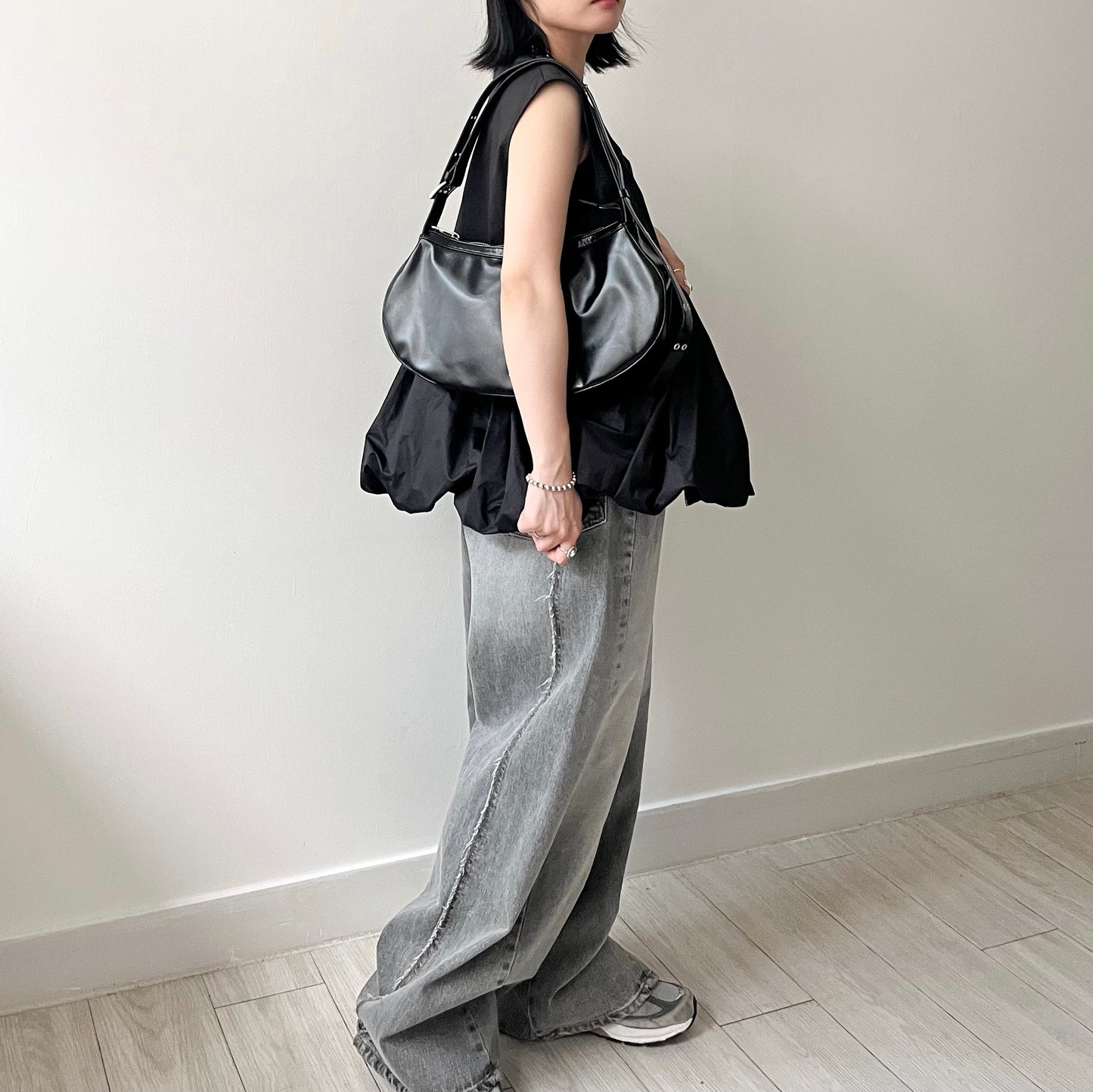 TP489- Double Zip Taffeta Vest | Ivory | Black