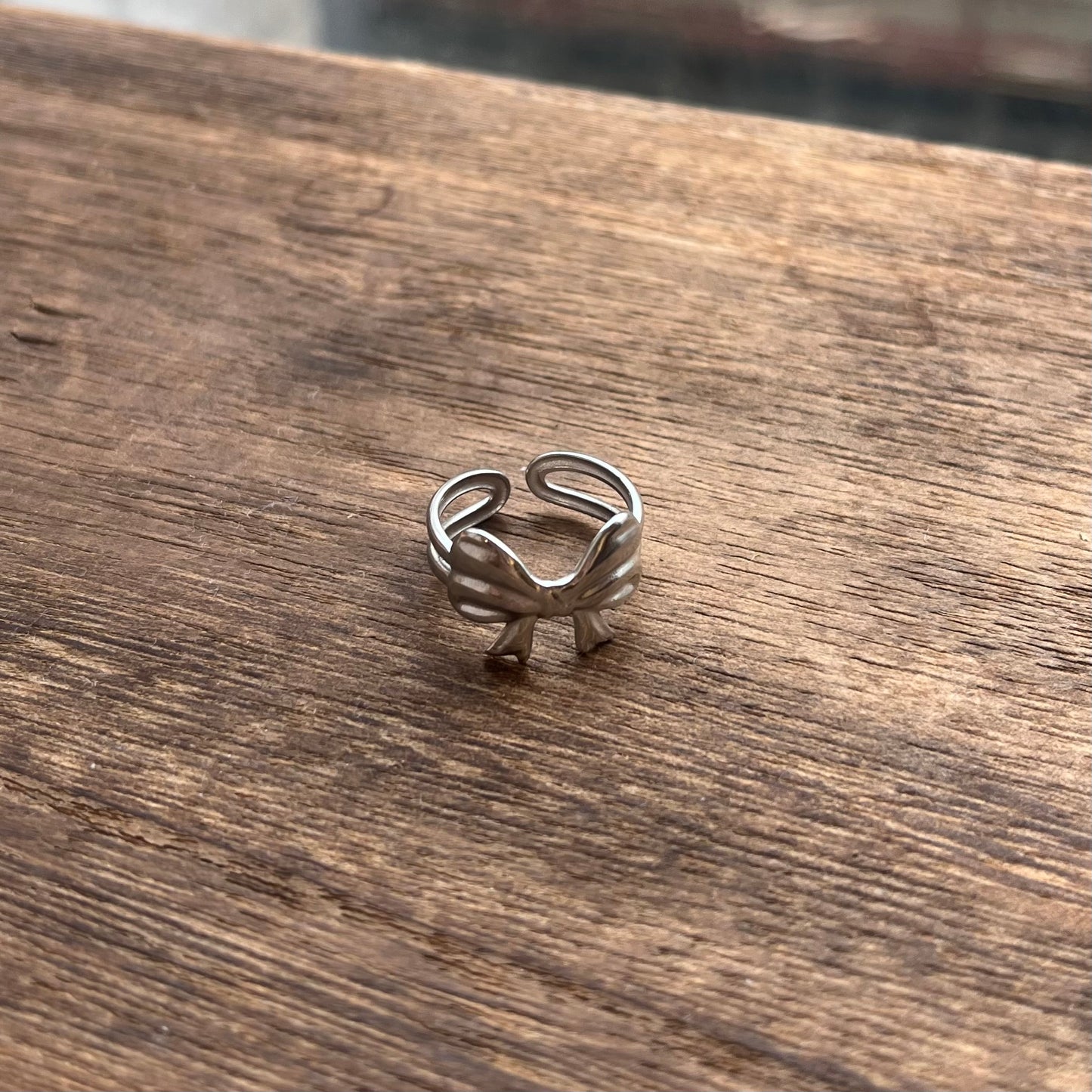 AC226- 2D Ribbon Ring ( 醫療鋼 )