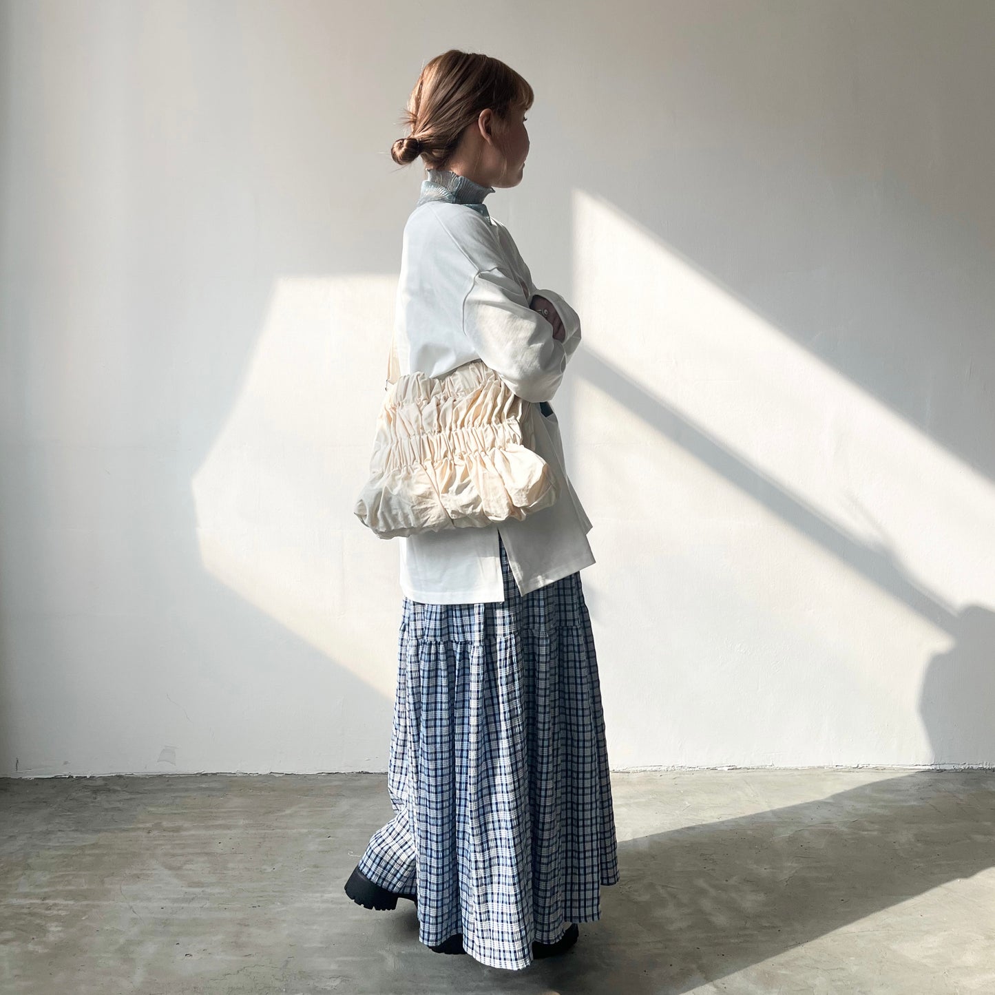 BG21- 2 Way Crinkle Bag | Ivory | Black