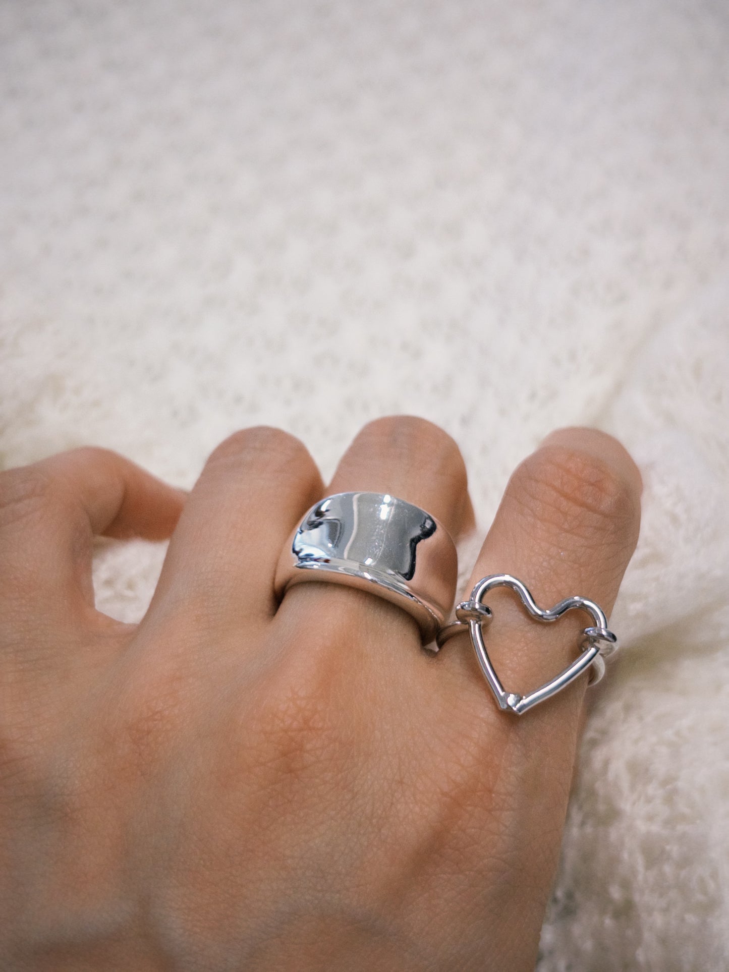 AC299- 鍍銀日光亮面粗介指