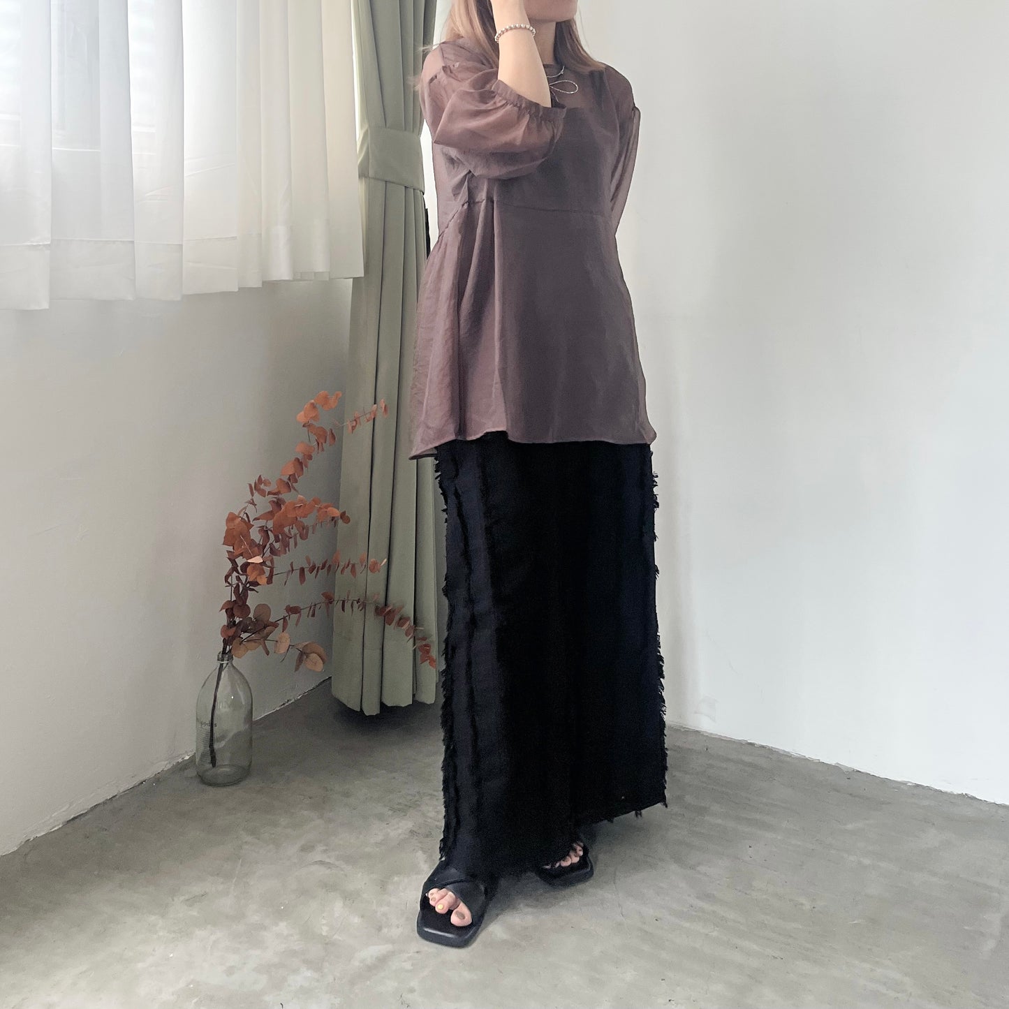 TP191- Bubble Sleeve Top | Ivory | Brown