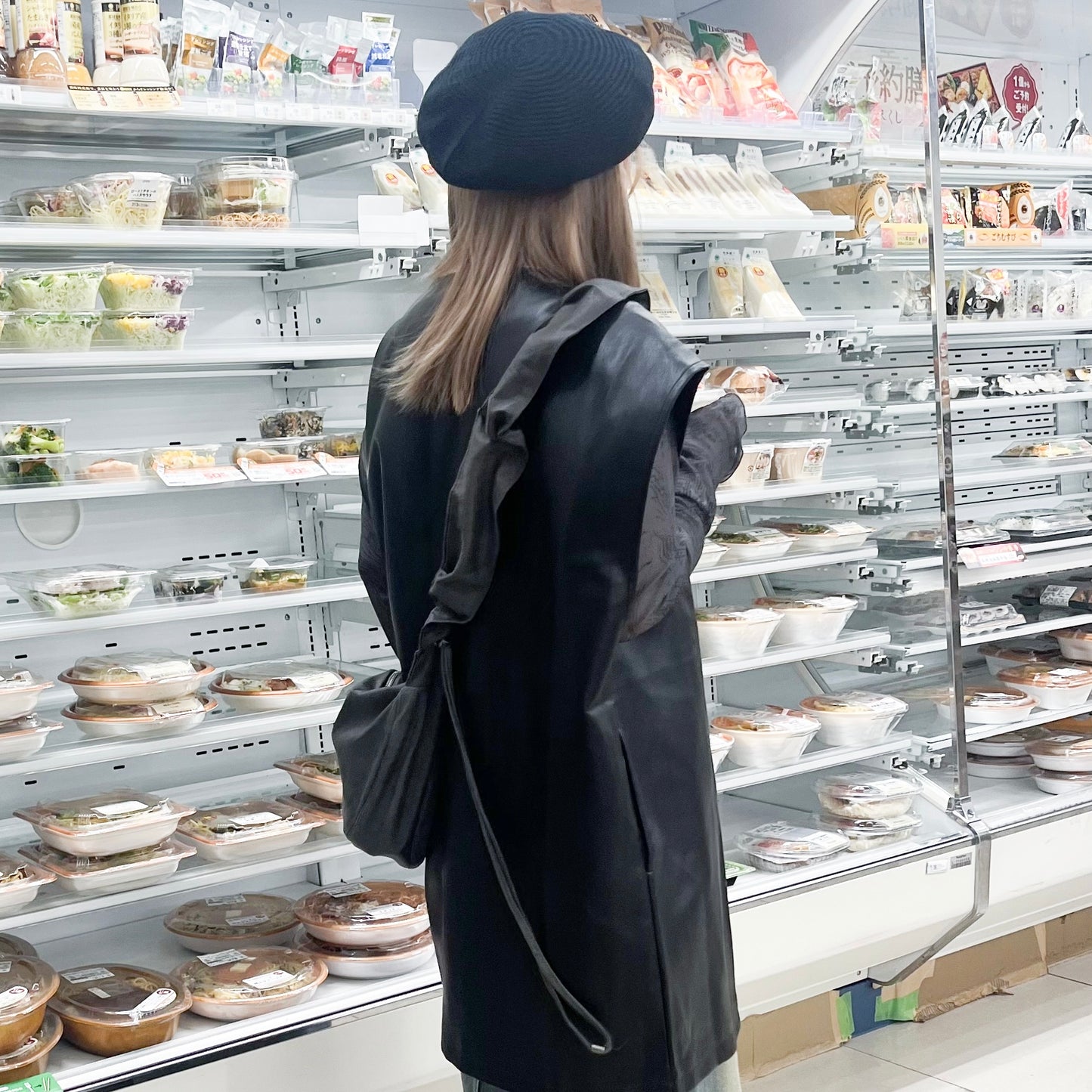 JK08- Oversize Leather Vest | Brown | Black