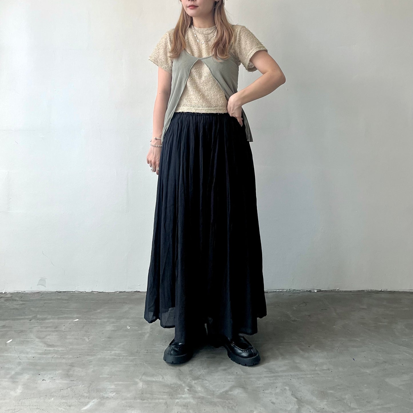 TP165- Outer Vest | White | Khaki | Black