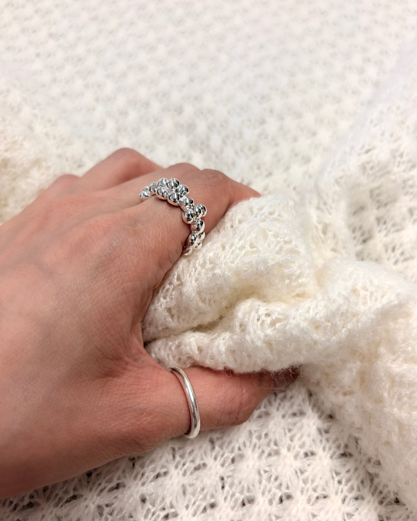 AC300- 鍍銀花花介指