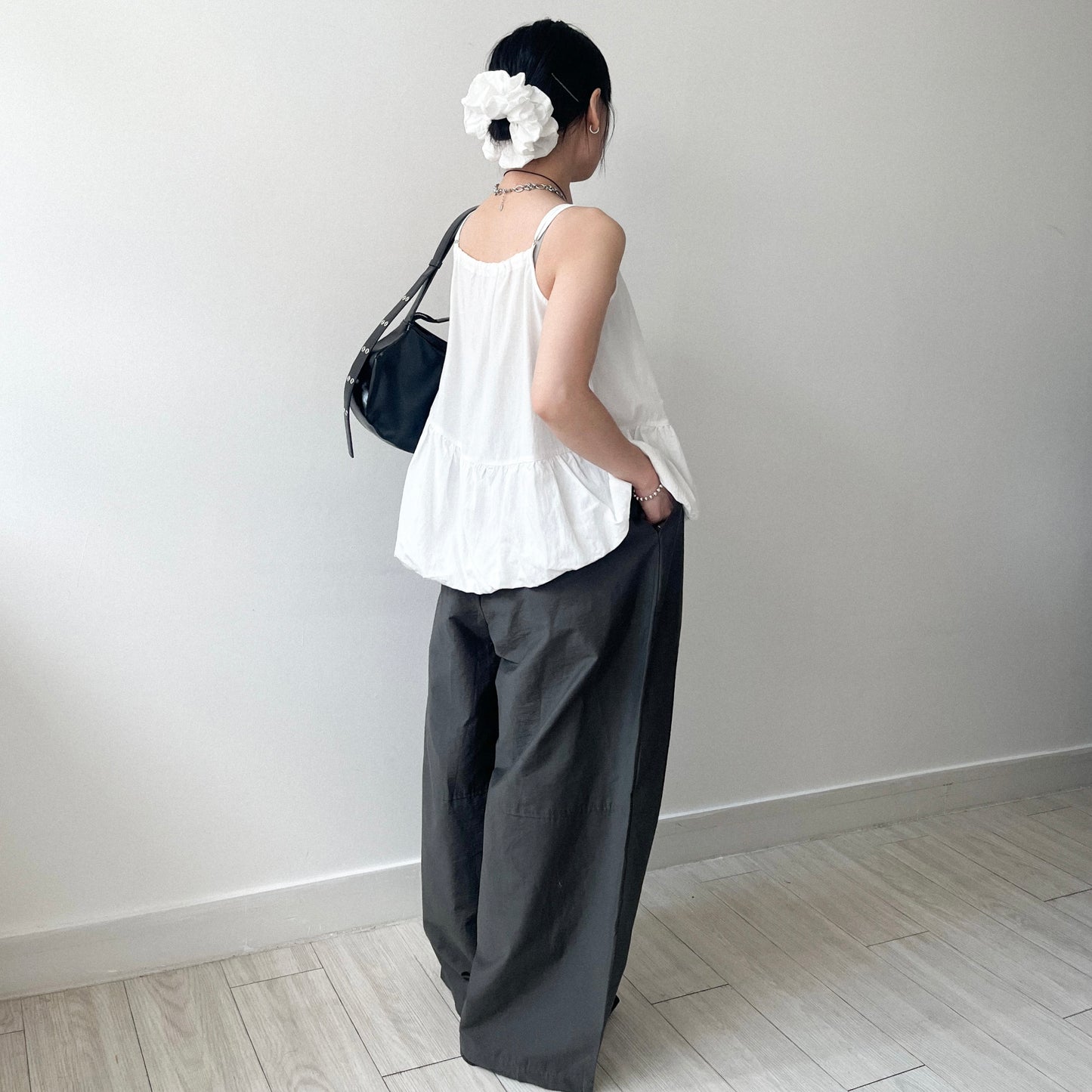 PT91- Wide Balloon Pants | White | Charcoal