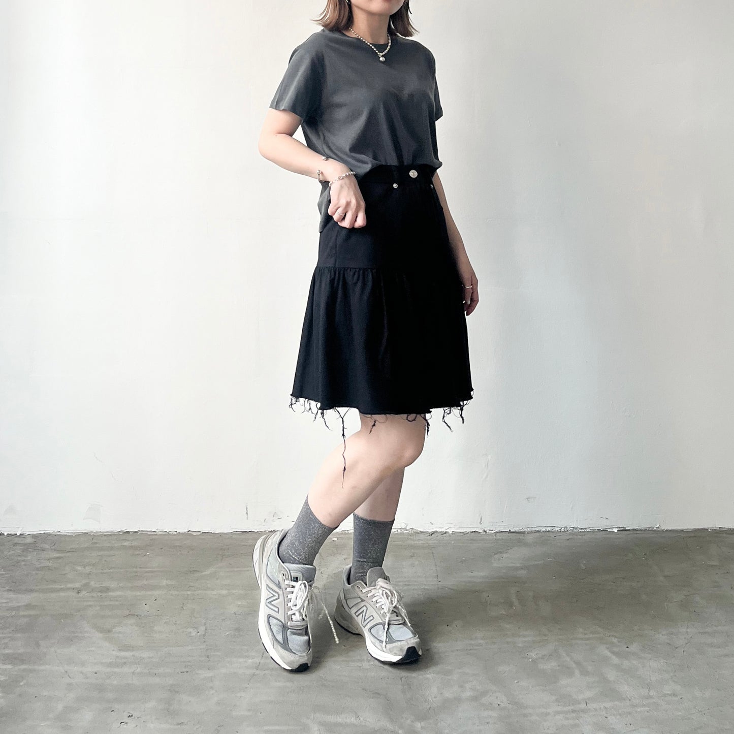 SK70- Ripped Hem Soso Short Skirt | White | Beige | Black ( S / M )