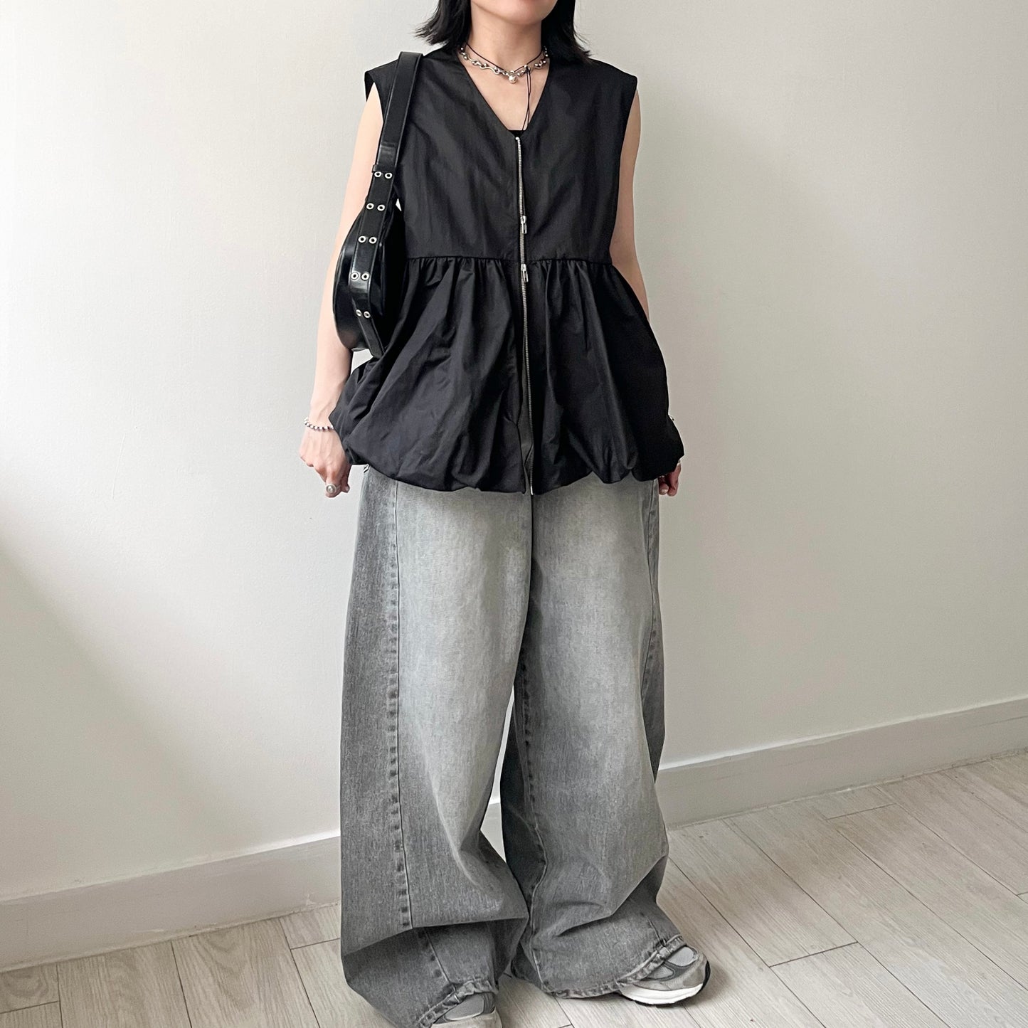 TP489- Double Zip Taffeta Vest | Ivory | Black