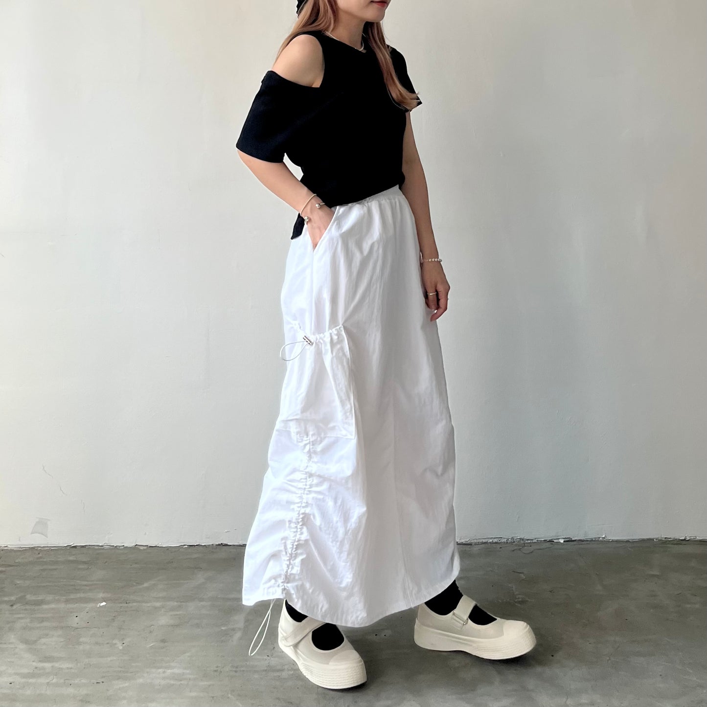 SK32- Two Drawstring Pocket Skirt | White | Blue | Black
