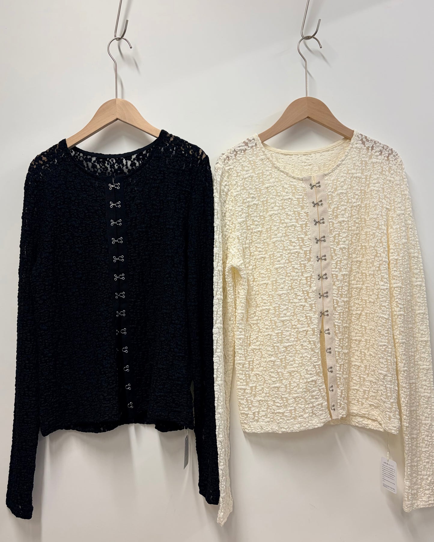 TP727- Stretch Lace Front Hook Top | Ivory | Black