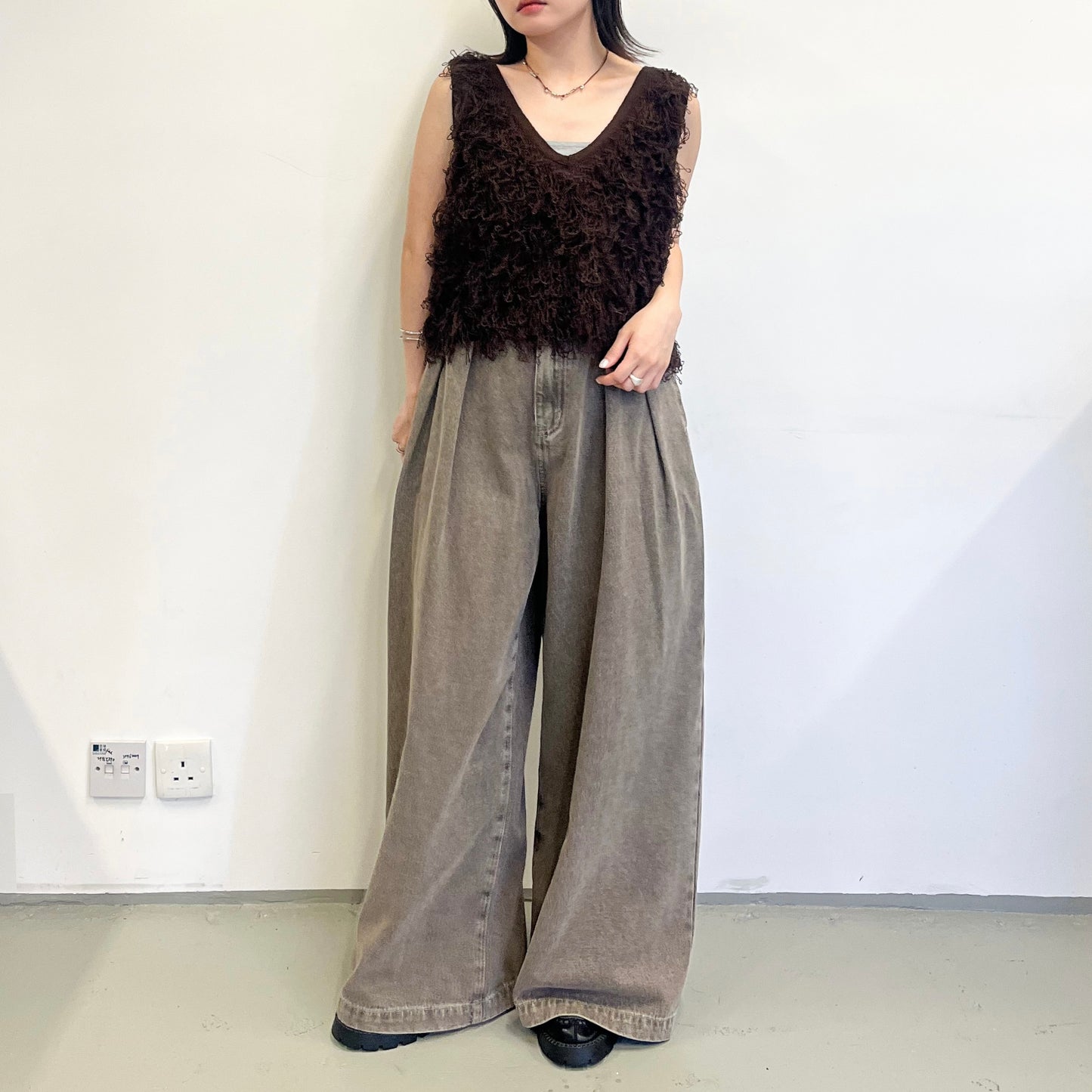 TP661- Boucle Short Vest | Ivory | Brown | Black