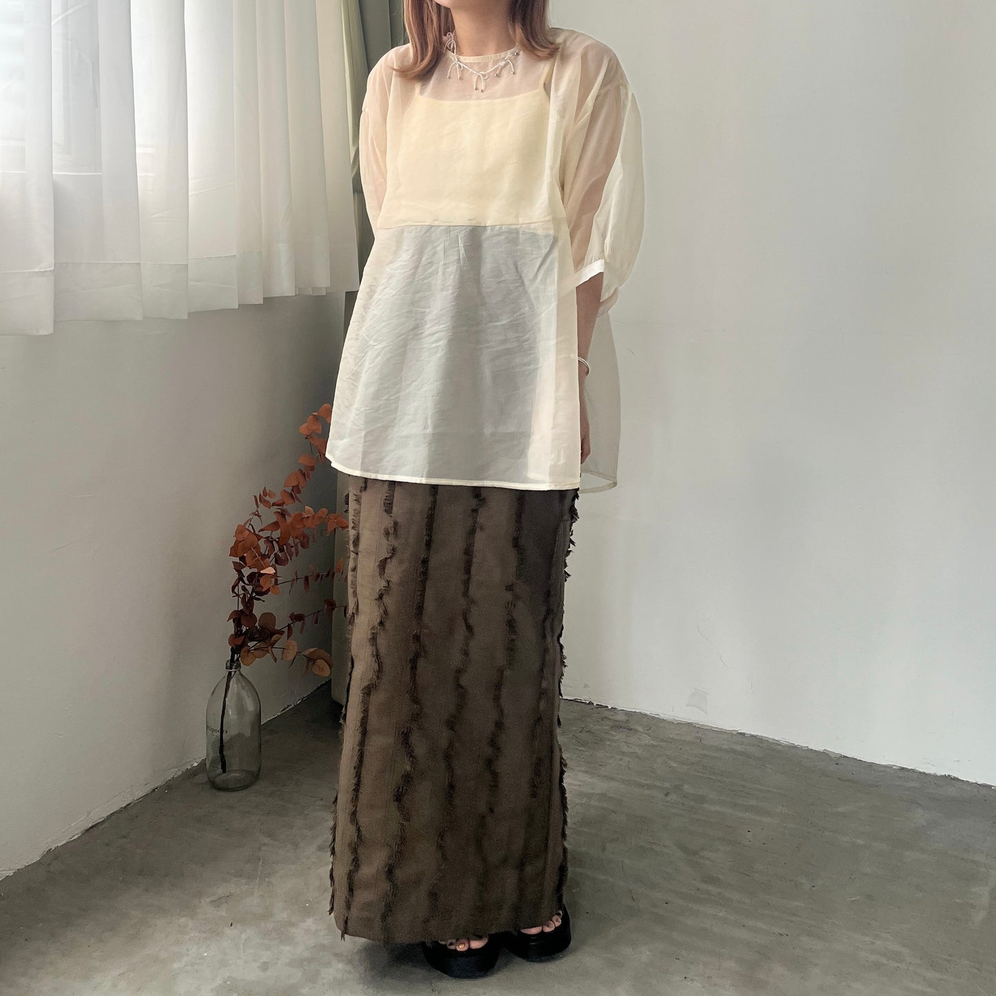 TP191- Bubble Sleeve Top | Ivory | Brown