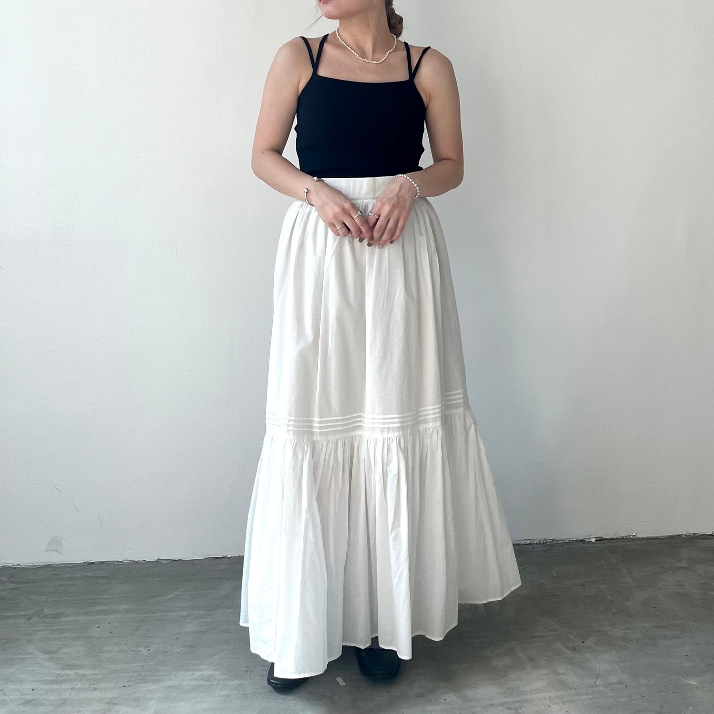 SK31- Cotton Flare Skirt | White | Black