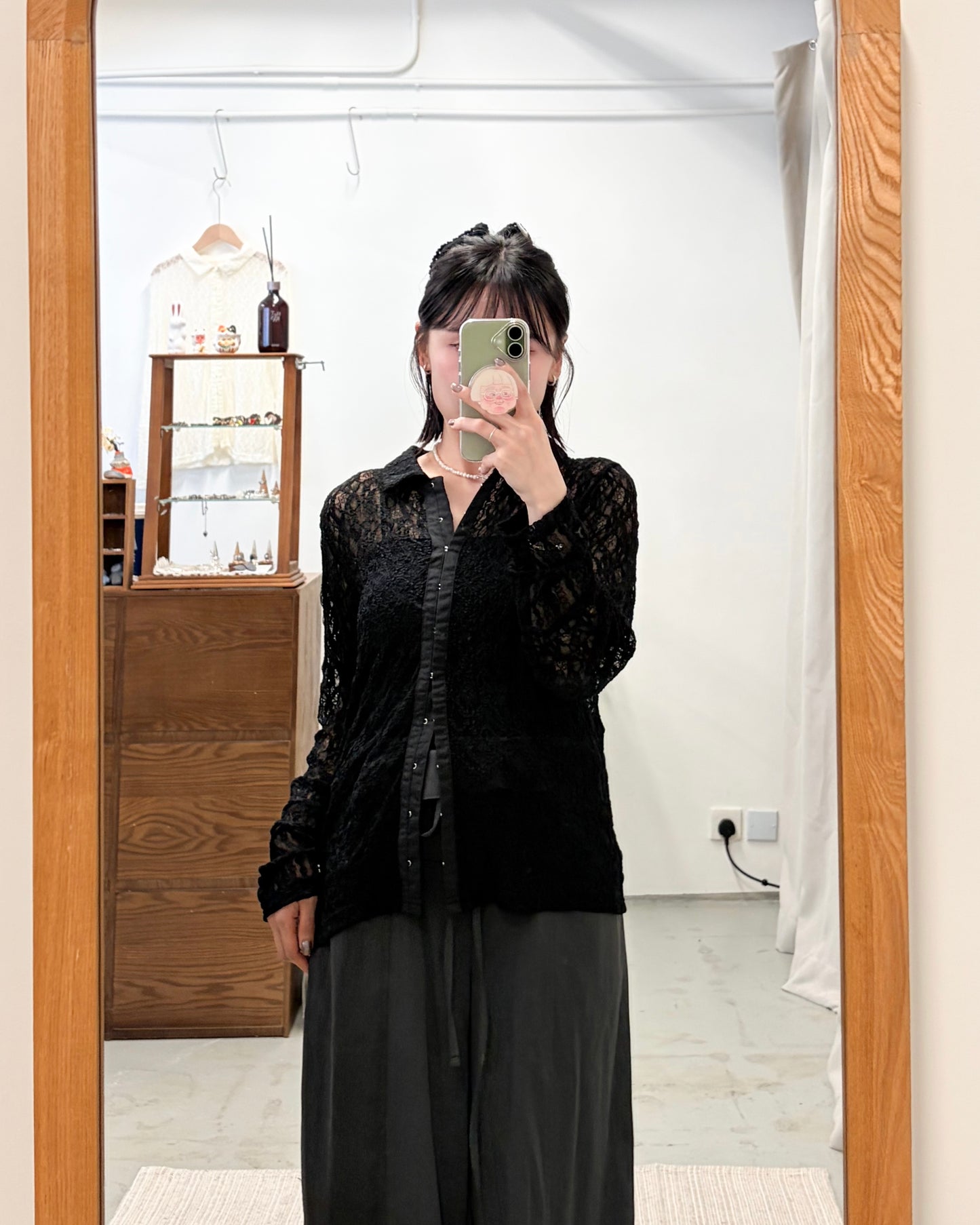 TP733- Lace Top With Front Hooks | Ivory | Black