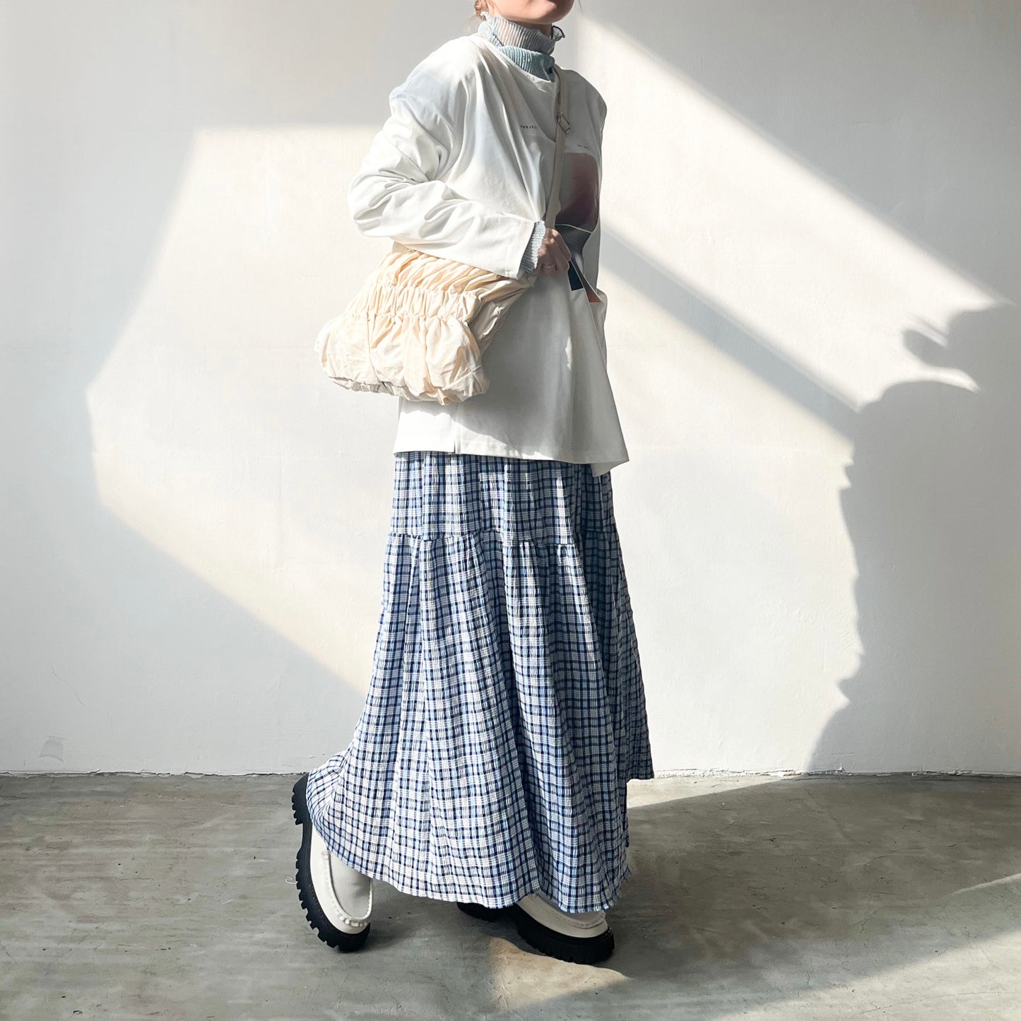 BG21- 2 Way Crinkle Bag | Ivory | Black