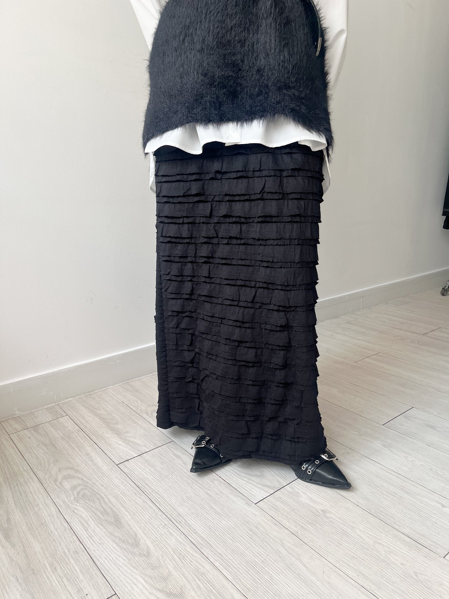 SK104- Tiered Skirt | Ivory | Black