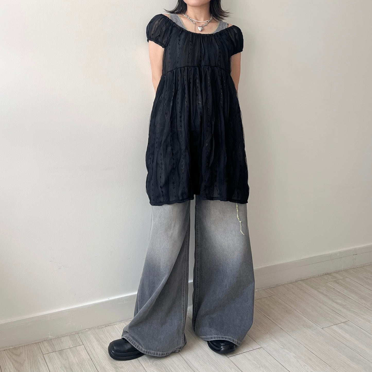 PT92- Wide Leg Grey Jeans ( S / M )