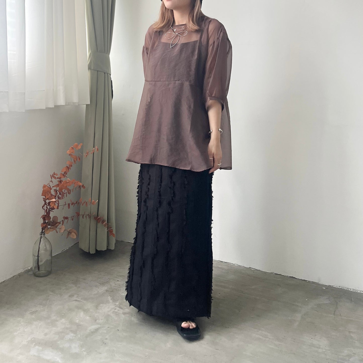 TP191- Bubble Sleeve Top | Ivory | Brown