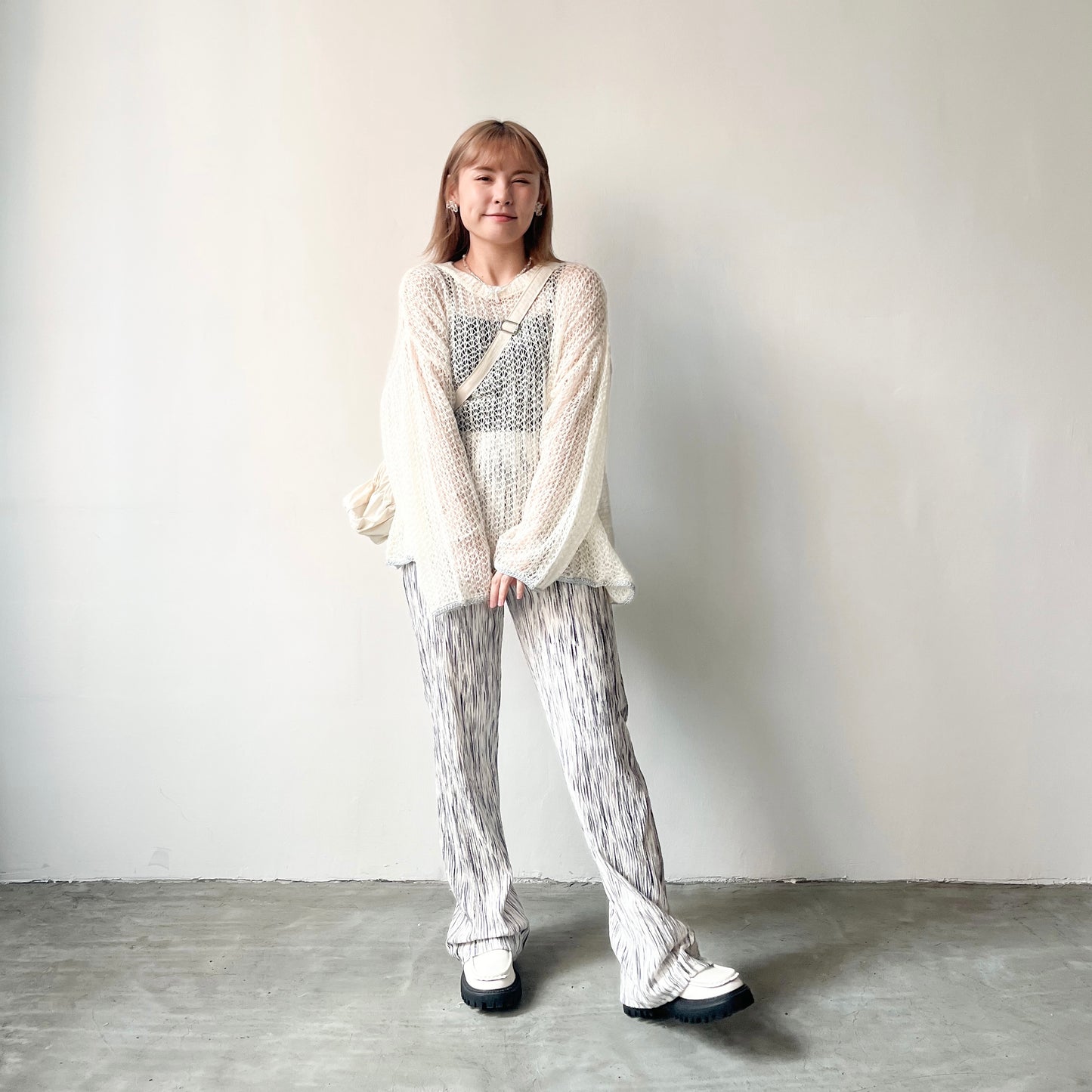 PT35- 薄絨面皺皺褲 | Ivory | Navy