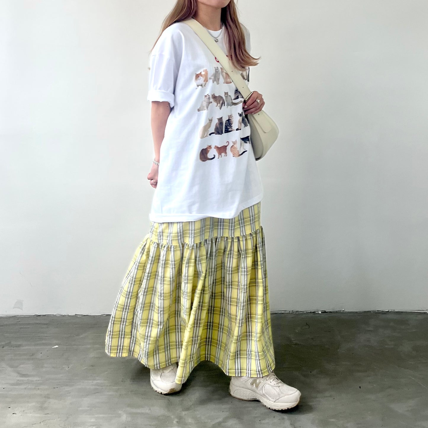 TP166- Cat Over Size Tee | White | Black
