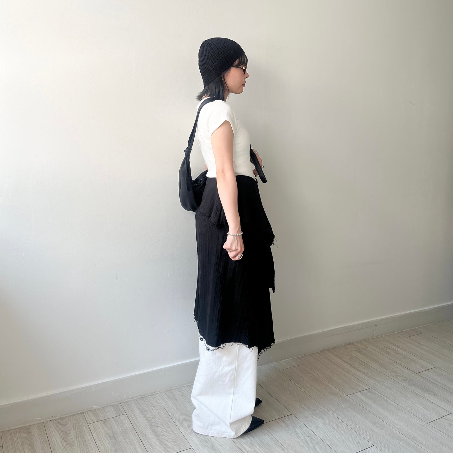 SK111- 不規則蘇蘇邊半截裙 | Black | Khaki