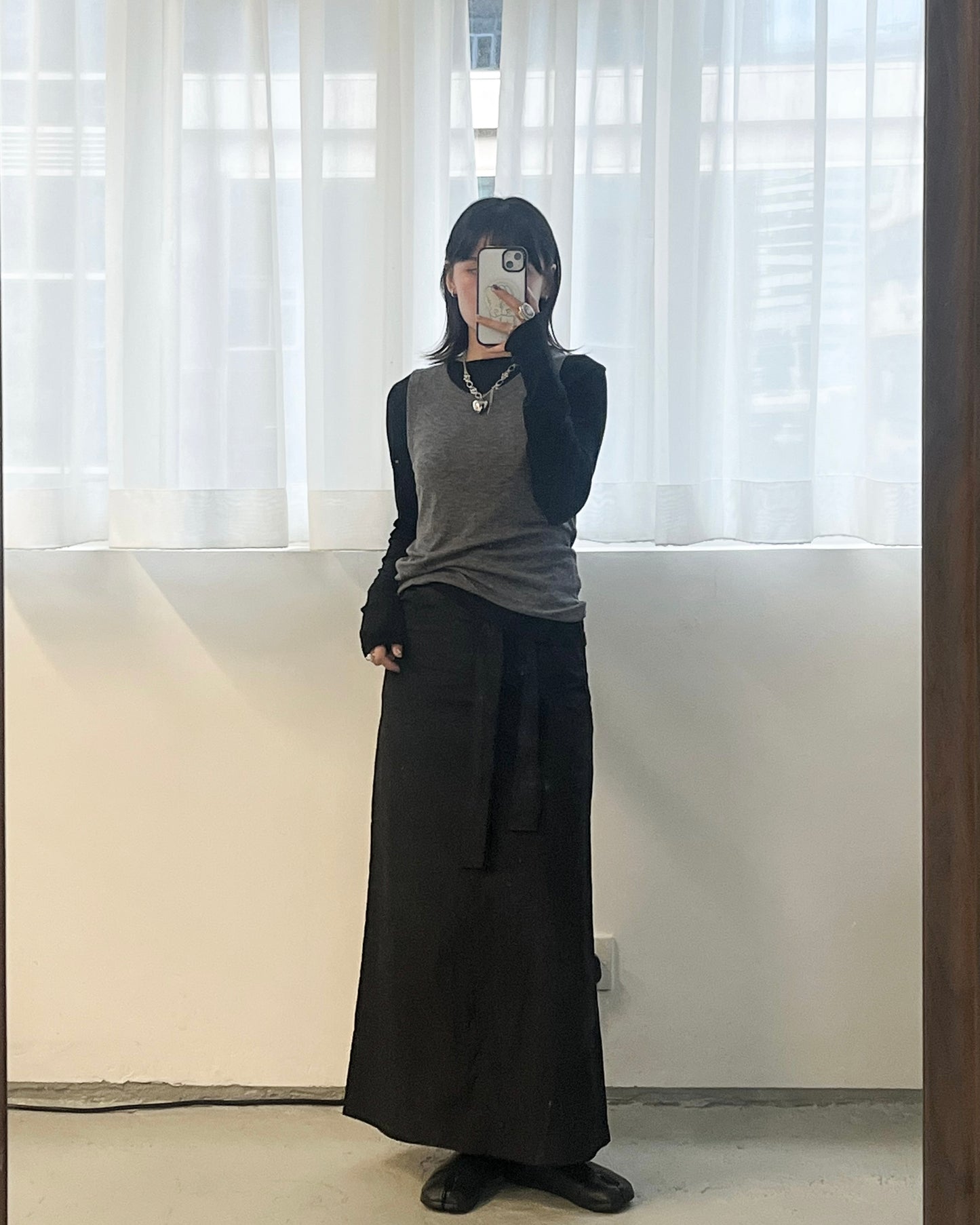 SK127- Stright Belt Skirt | Beige | Black ( S / M )