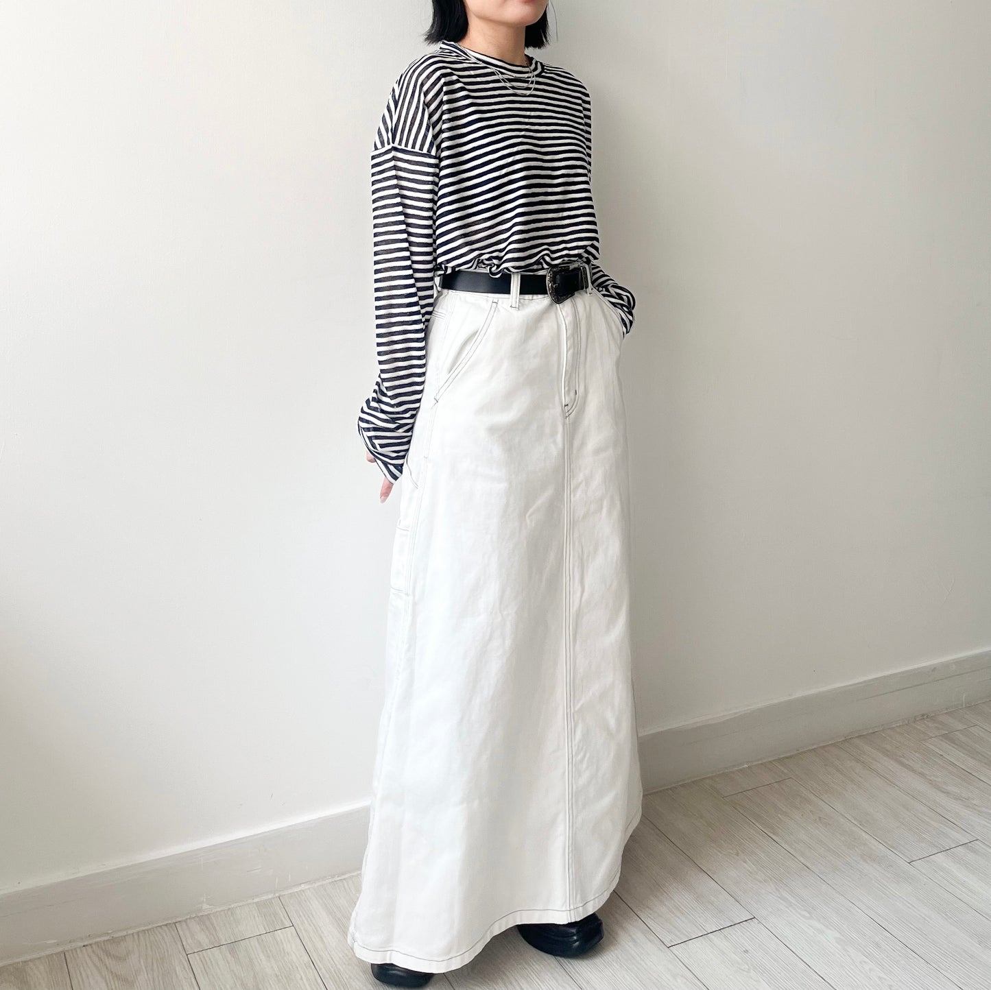 SK102- A-Line Denim Skirt | White ( S / M )