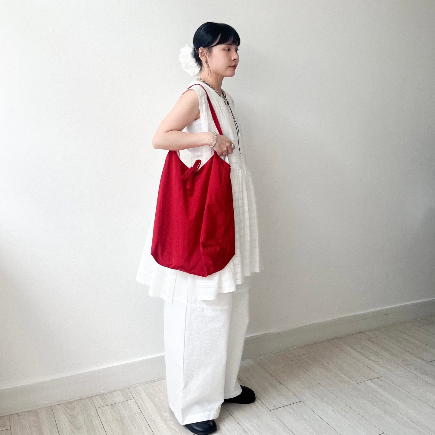 TP635- Big Cheked Side Ribbon Vest Layer | White