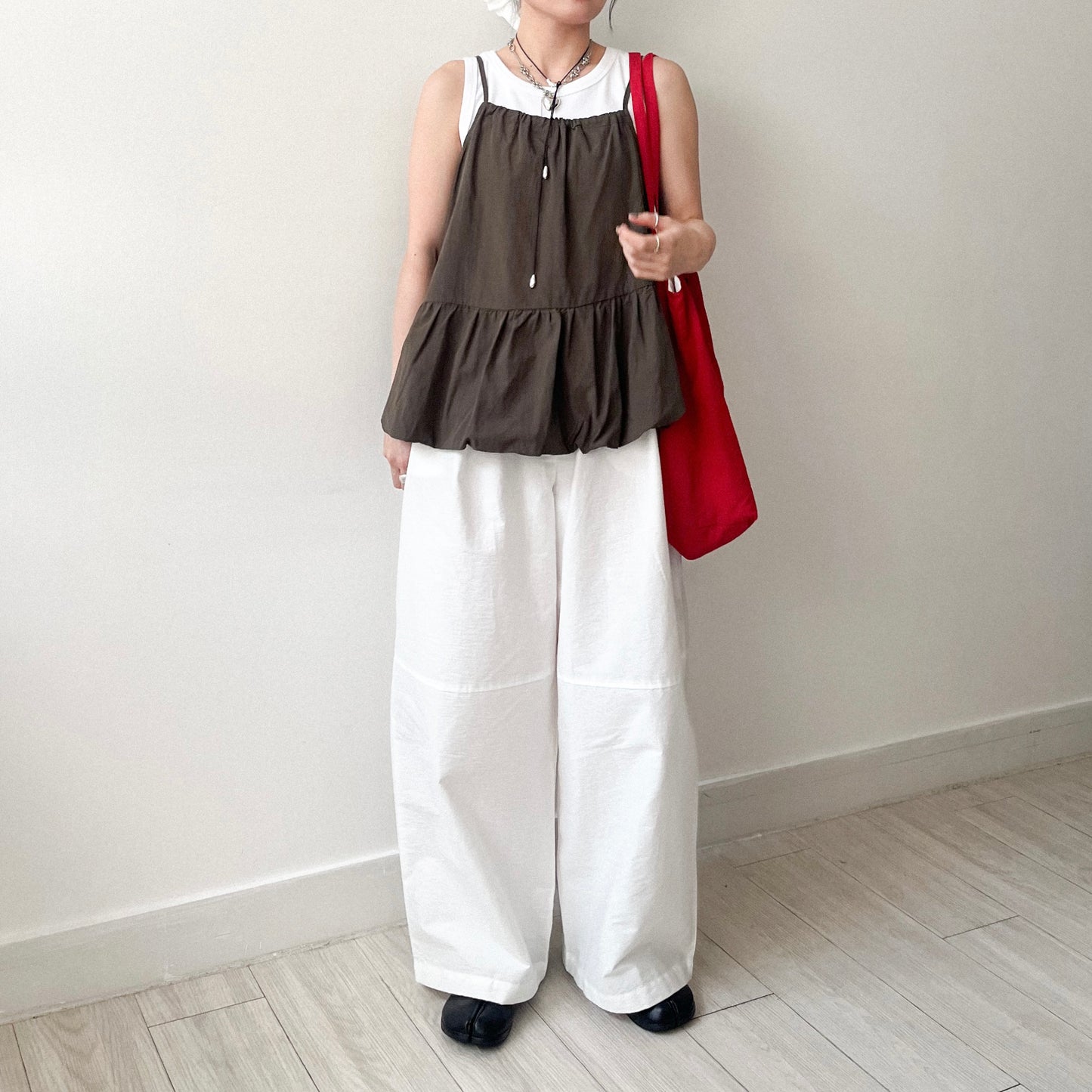 PT91- Wide Balloon Pants | White | Charcoal