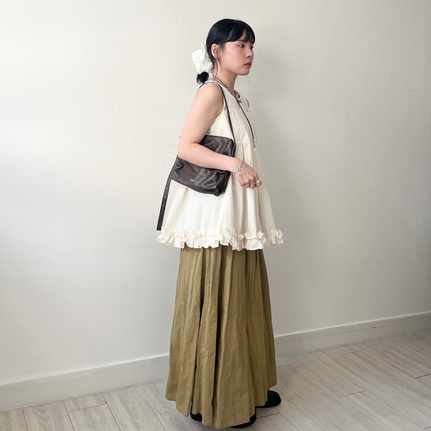 TP638- 方領Ruffles Vest | Ivory