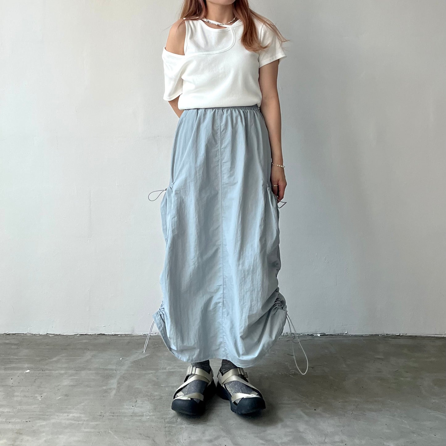 SK32- Two Drawstring Pocket Skirt | White | Blue | Black