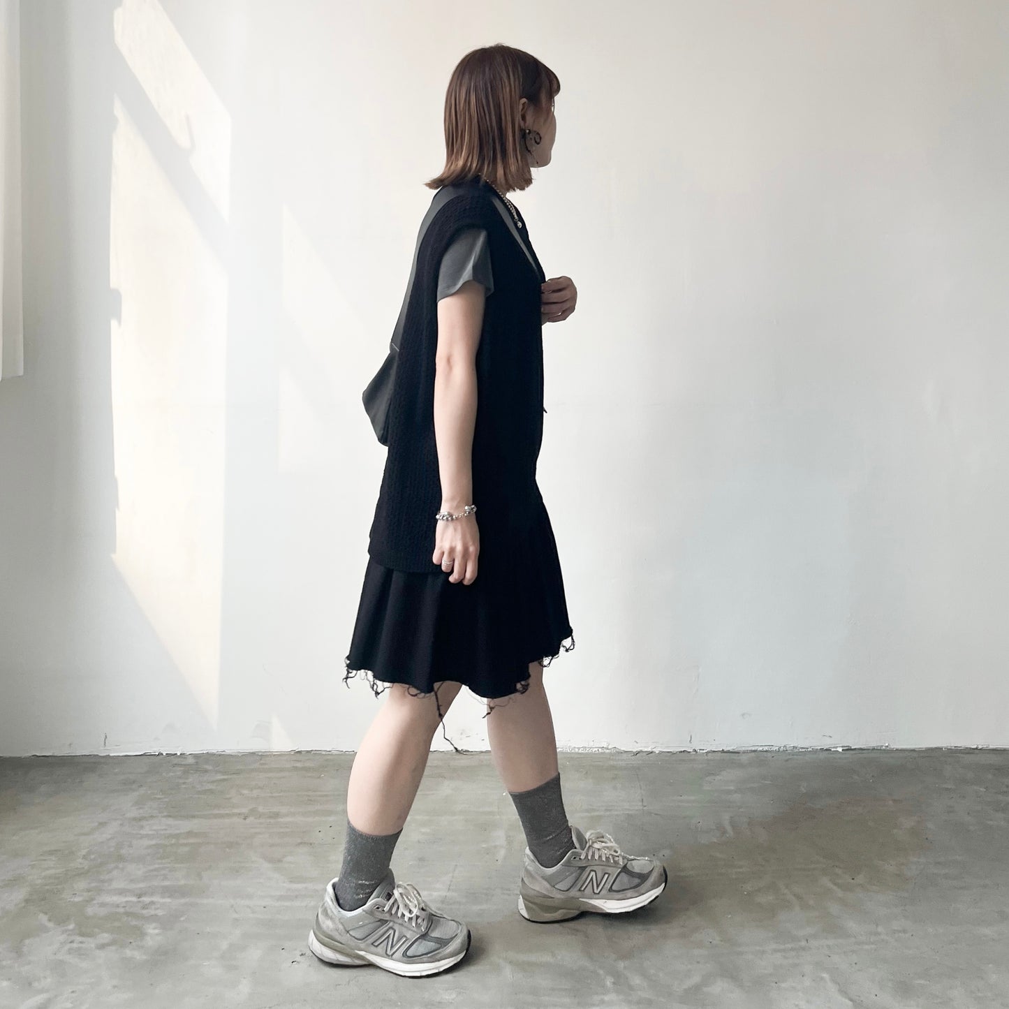 SK70- Ripped Hem Soso Short Skirt | White | Beige | Black ( S / M )