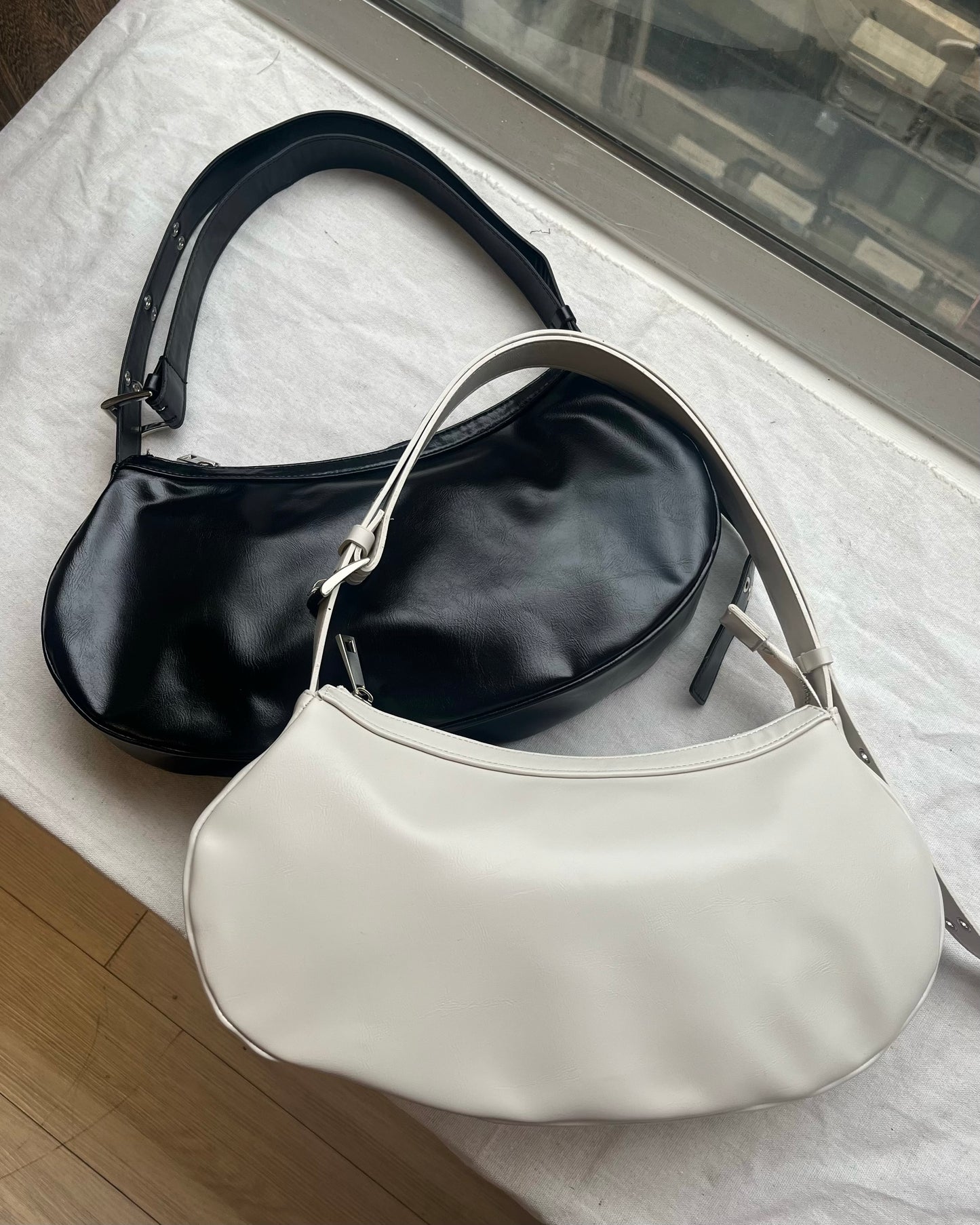 BG41- 2Way Shoulder Bag ( Vegan Leather ) | Ivory | Black