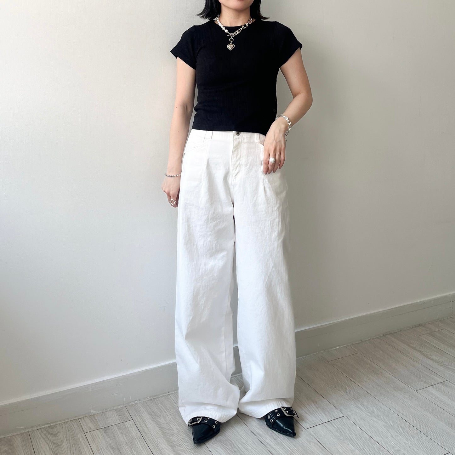 TP479- 側扣鈕短身Top |White | Grey | Black