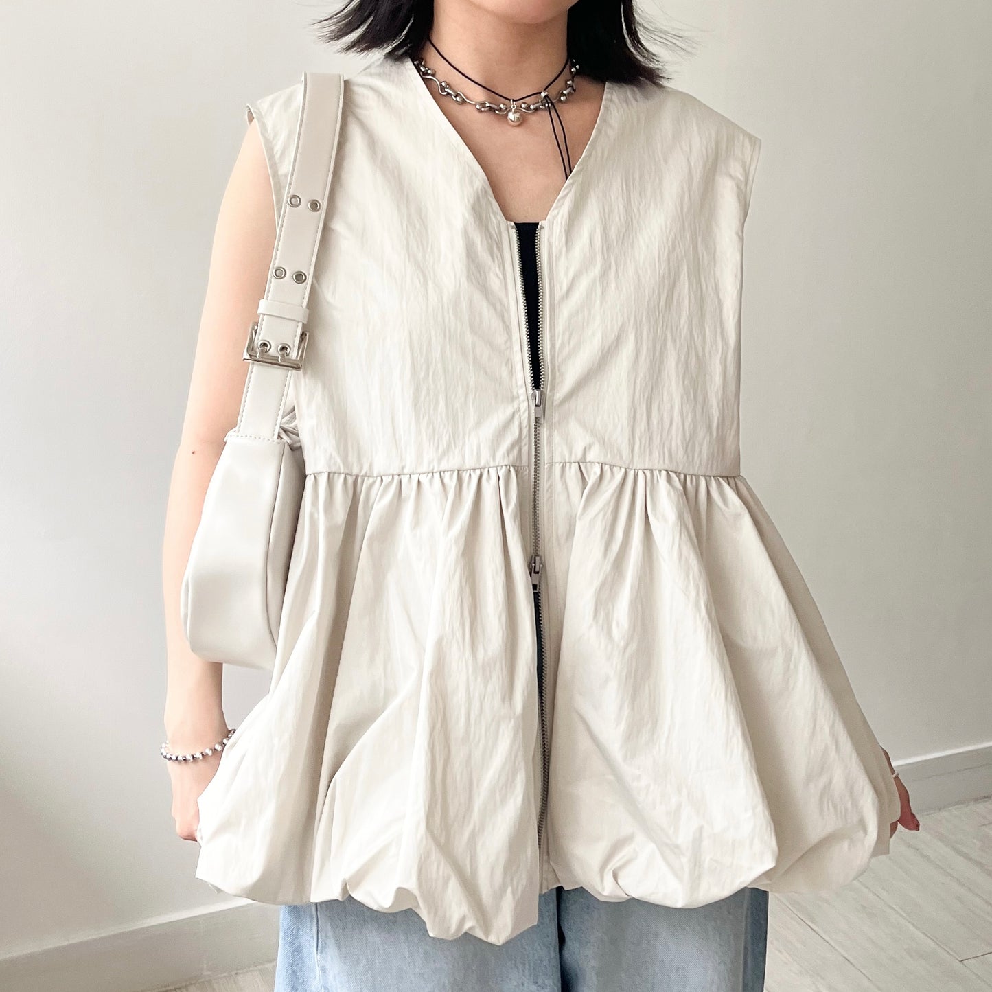 TP489- Double Zip Taffeta Vest | Ivory | Black