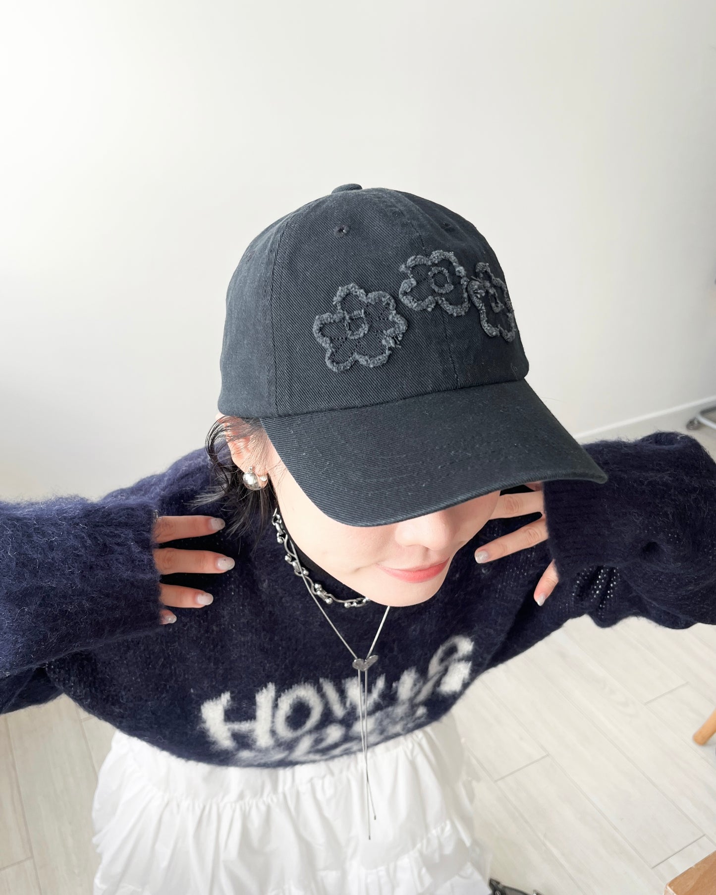 H32- Flowers Cap | 淺灰 |炭黑
